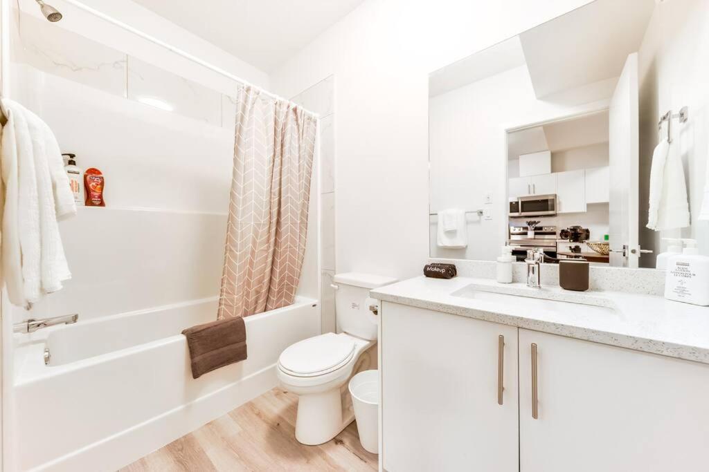 Cozy Nordic Utopia, Bsmt Suite near WEM & DT, King Bed, WiFi