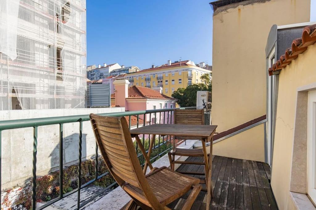 Sacramento Terrace Apartment view 4