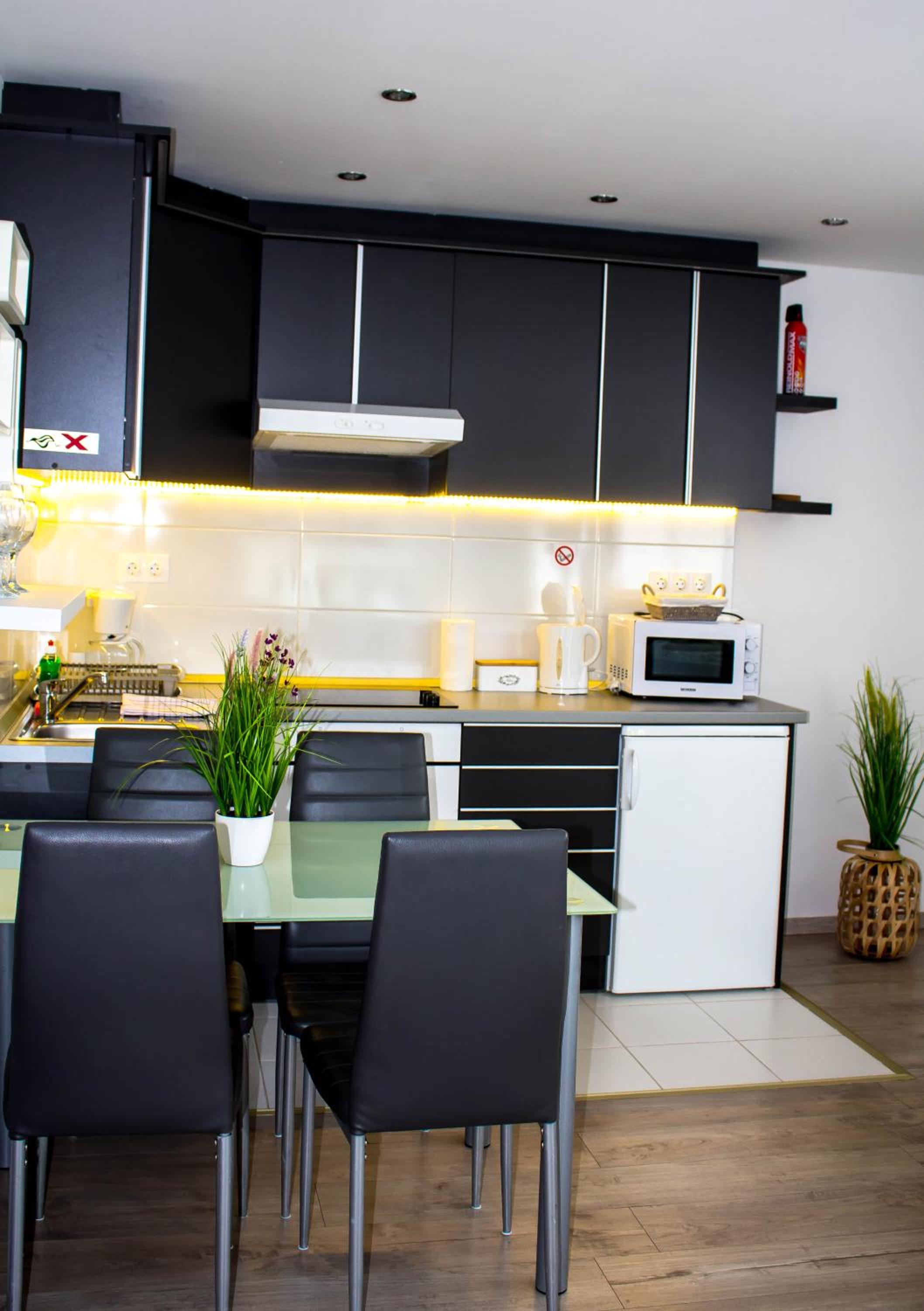 Blue Line Apartements