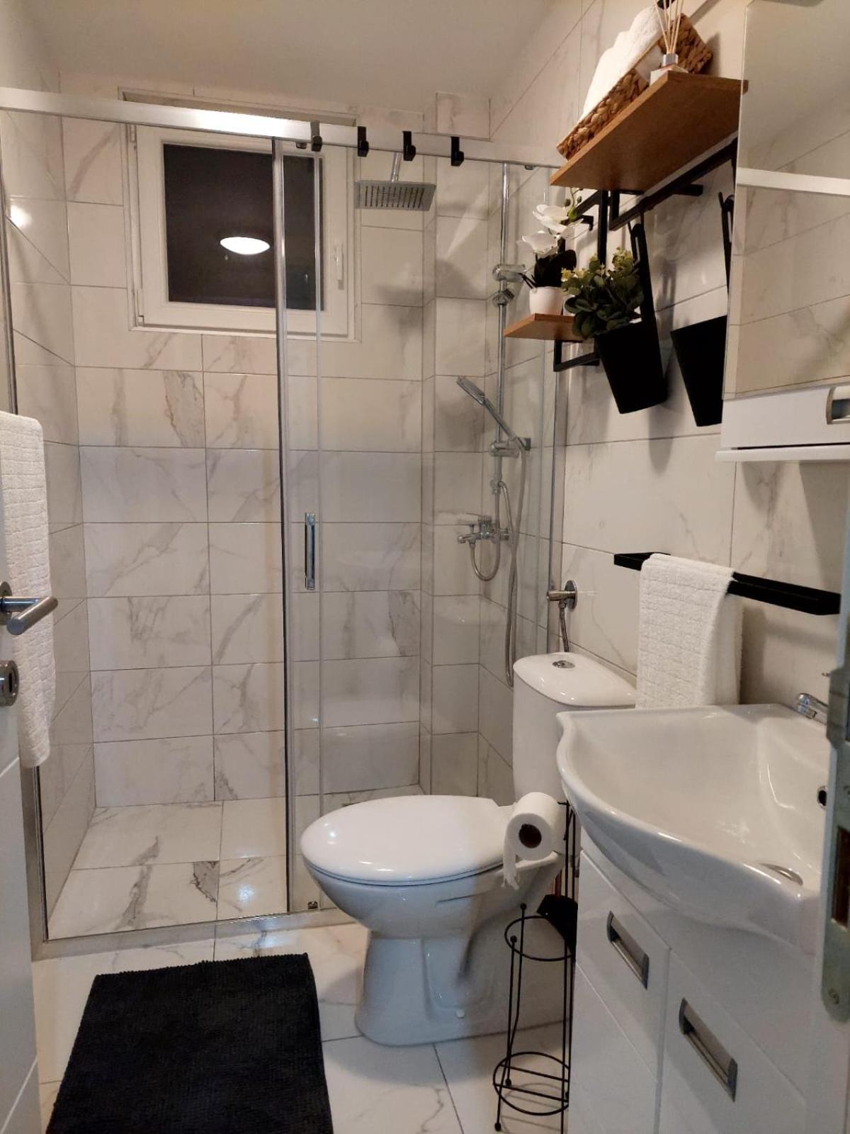 LOTUS Apartman