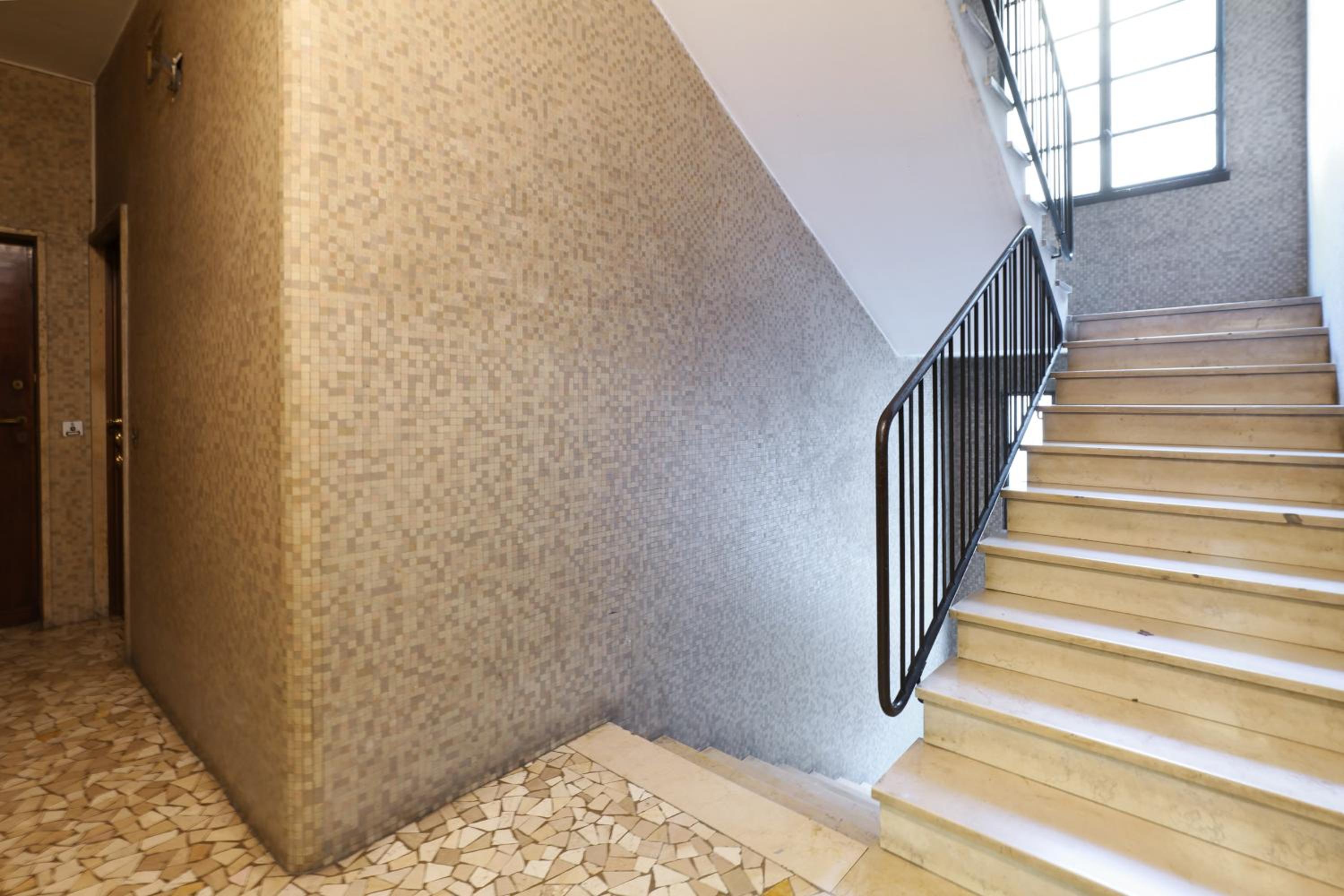 Chiara Guest House 34 - M4 Metro blu