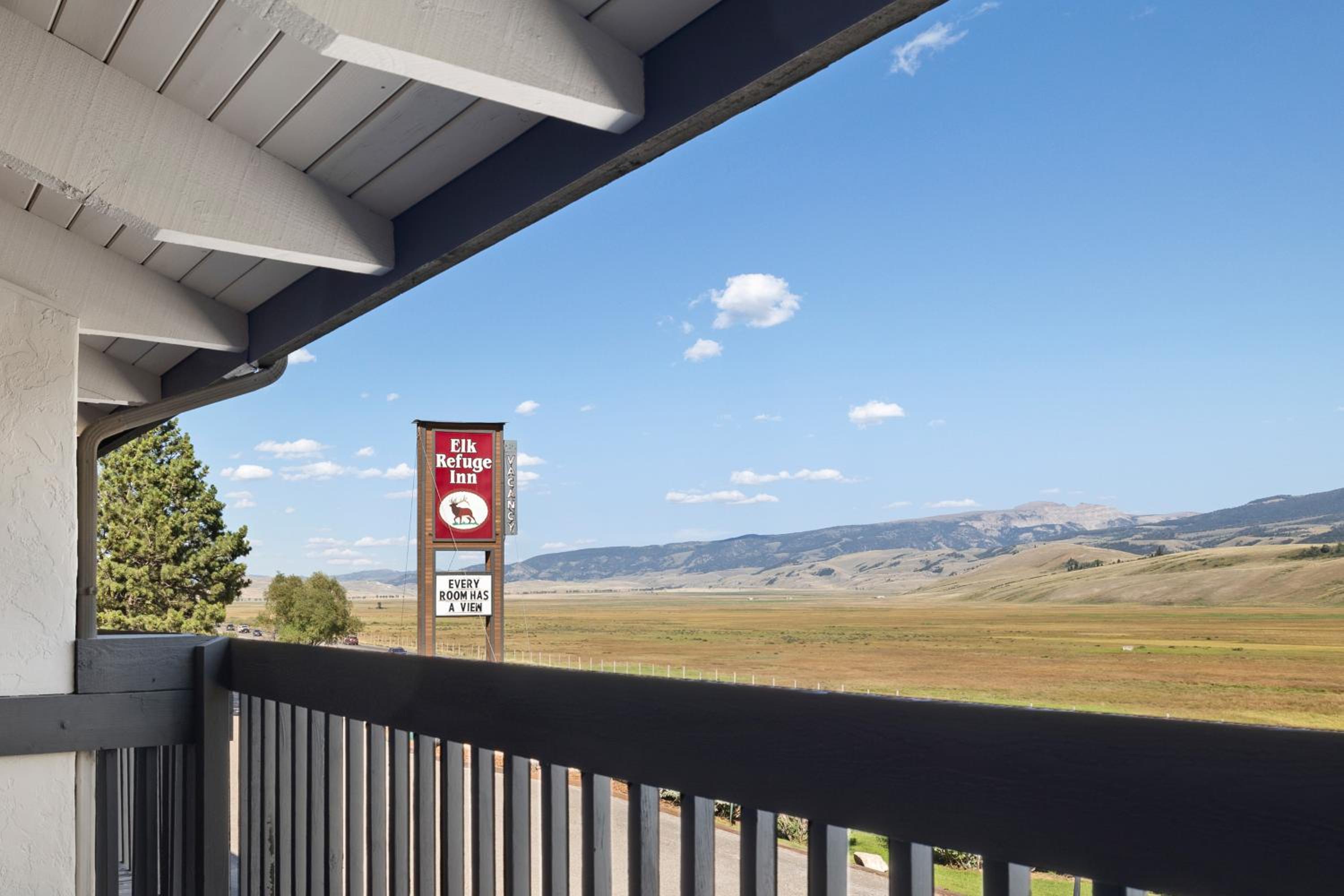 Elk Refuge Inn