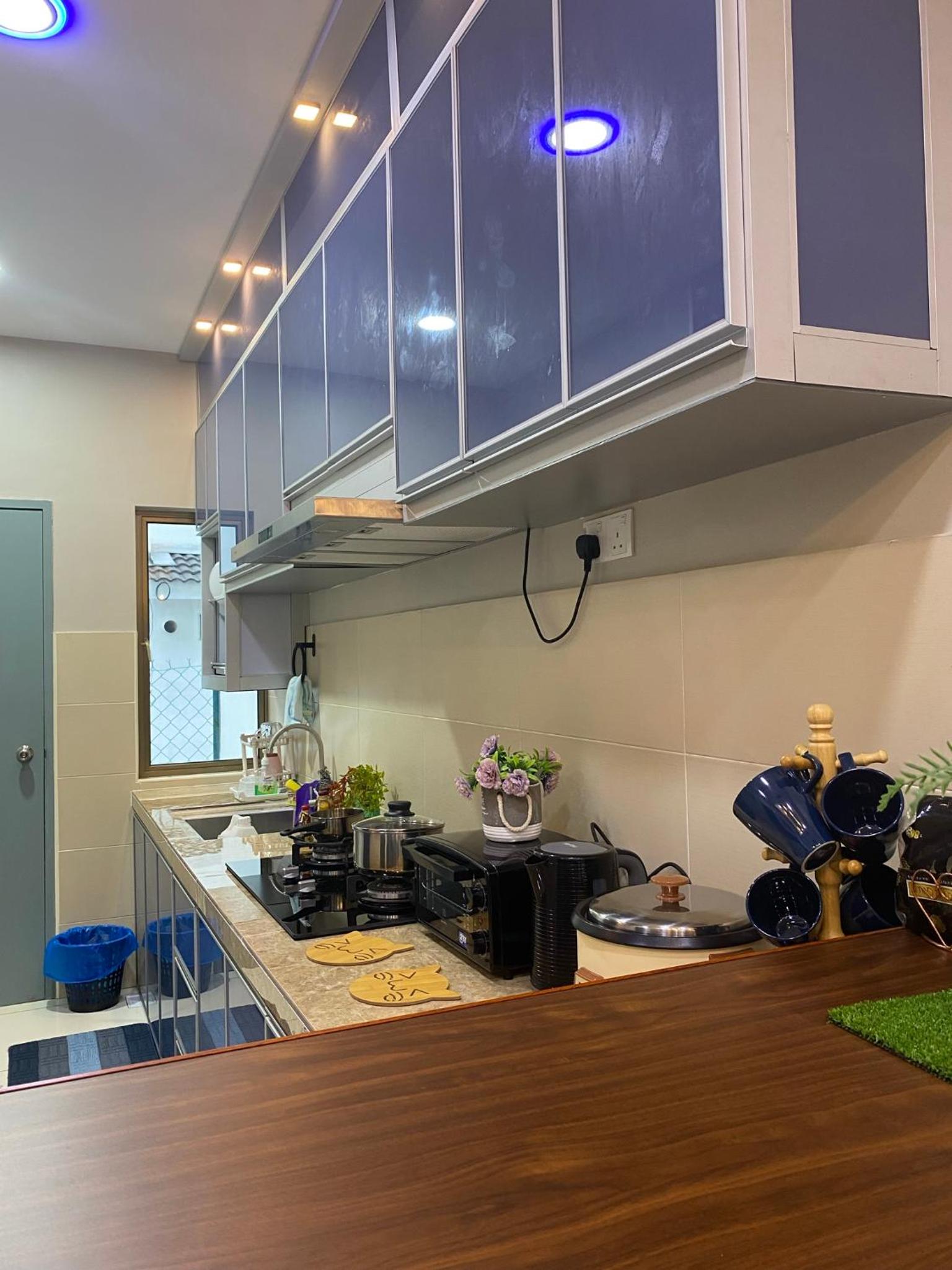 Ana Homestay BP Free Netflix, WiFi, Mountain View, Playground, 5 Car Park & Guard Near To Uthm, Kpj, Ipg, Kptm, Kktm, Adtec And Bp City by Host Hani Hamiza photo 5
