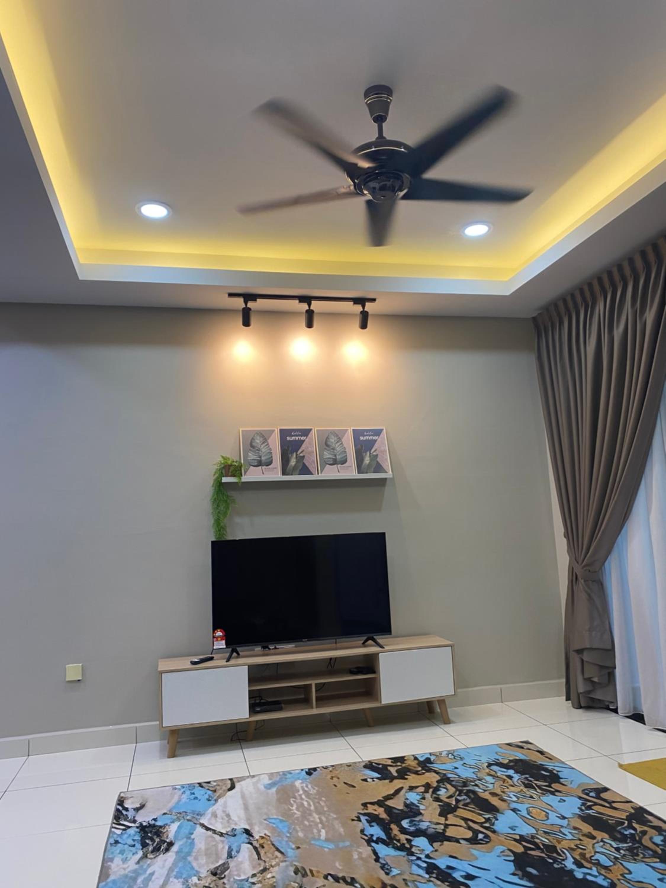 Ana Homestay BP Free Netflix, WiFi, Mountain View, Playground, 5 Car Park & Guard Near To Uthm, Kpj, Ipg, Kptm, Kktm, Adtec And Bp City by Host Hani Hamiza photo 1