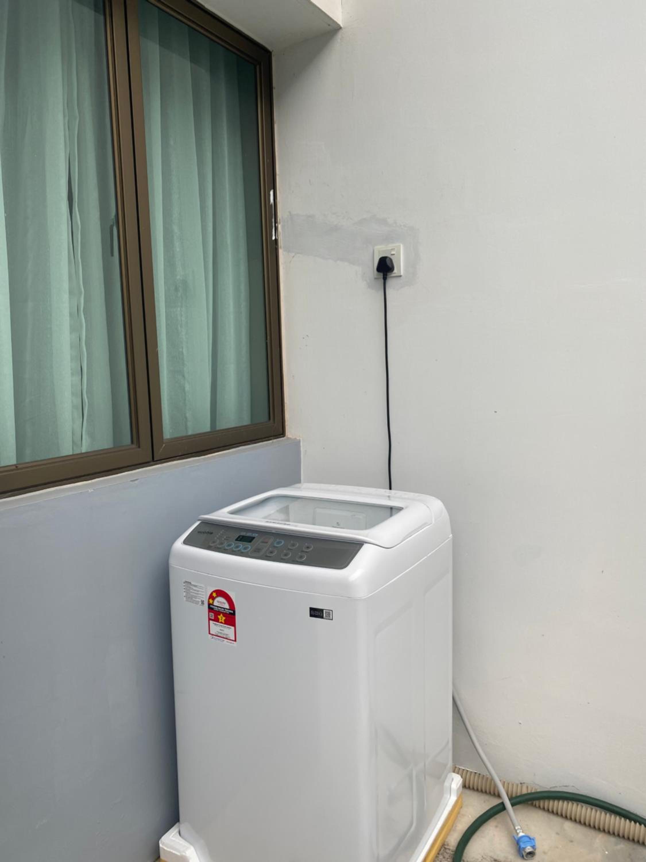 Ana Homestay BP Free Netflix, WiFi, Mountain View, Playground, 5 Car Park & Guard Near To Uthm, Kpj, Ipg, Kptm, Kktm, Adtec And Bp City by Host Hani Hamiza photo 3