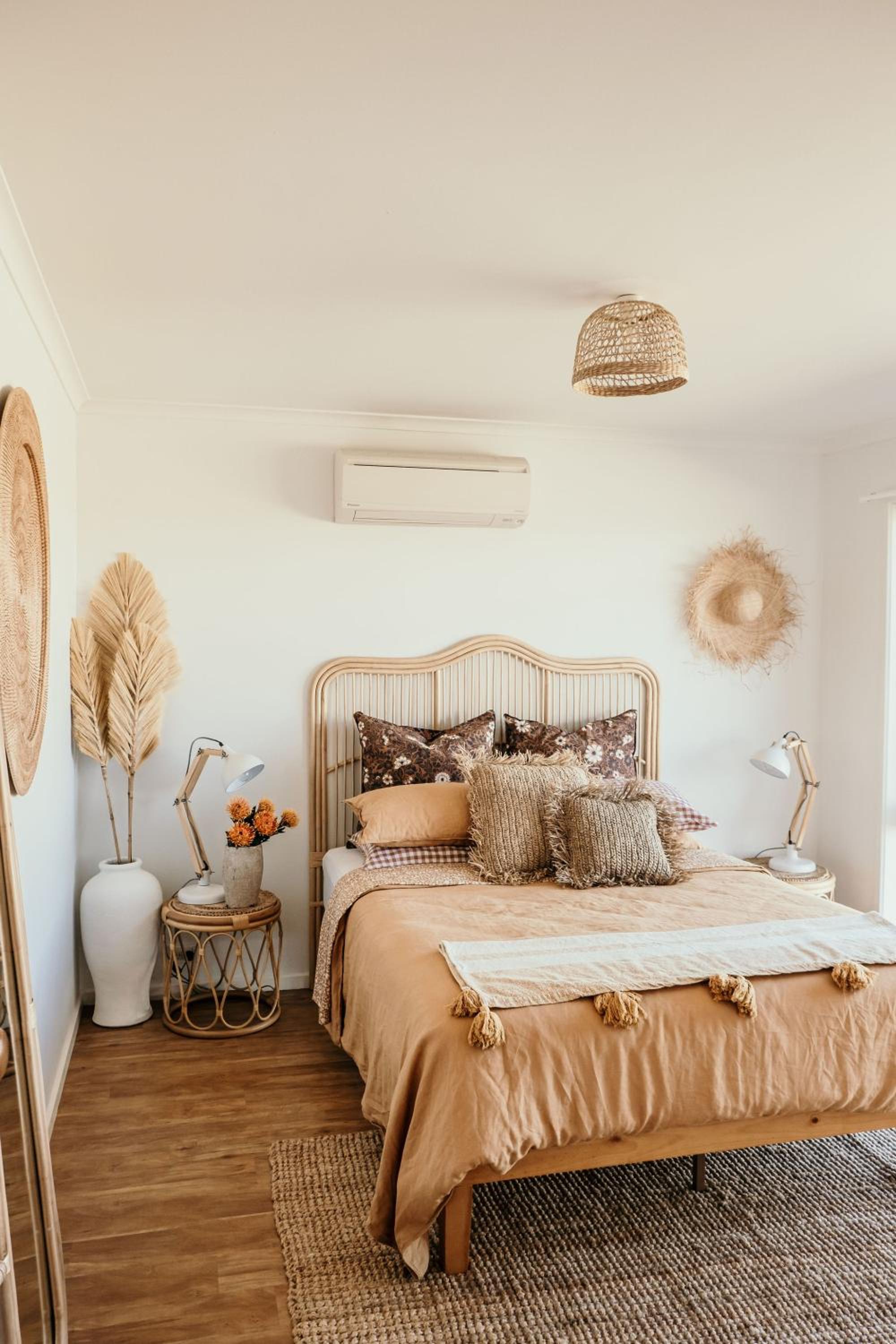 Sunsets on Martyrs Coastal Luxury Beach House Peterborough