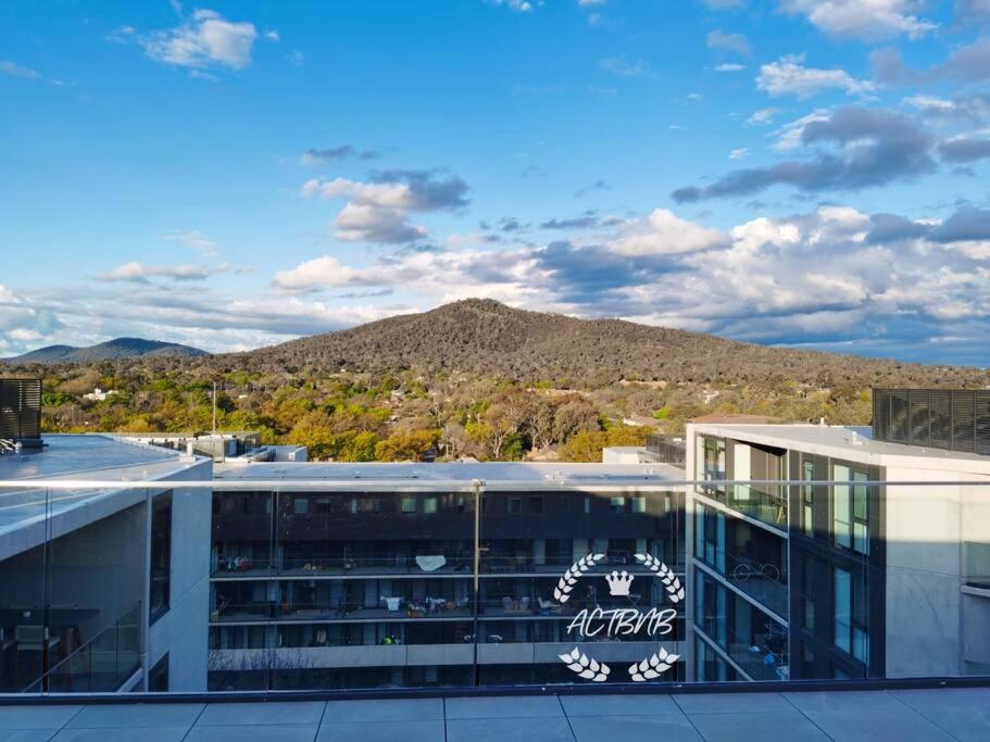 CBD High level City View 1BR Apt Free parking