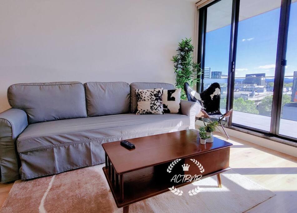 CBD High level City View 1BR Apt Free parking