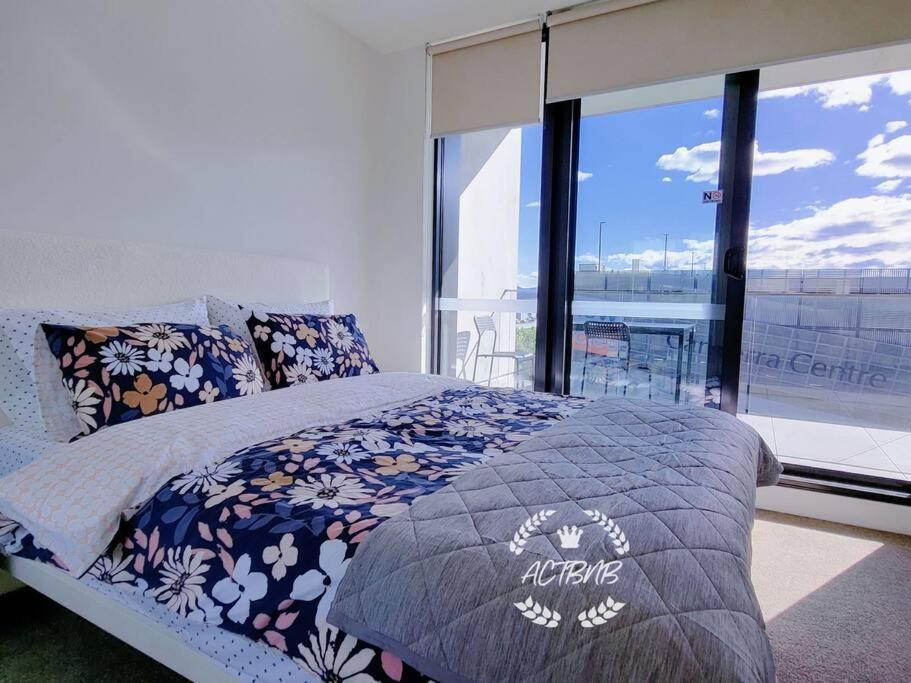 CBD High level City View 1BR Apt Free parking
