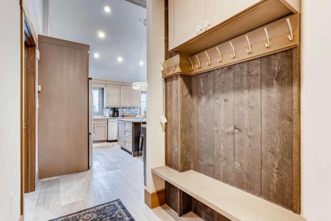 Experience Modern Relaxation & Luxury At Its Best! condo