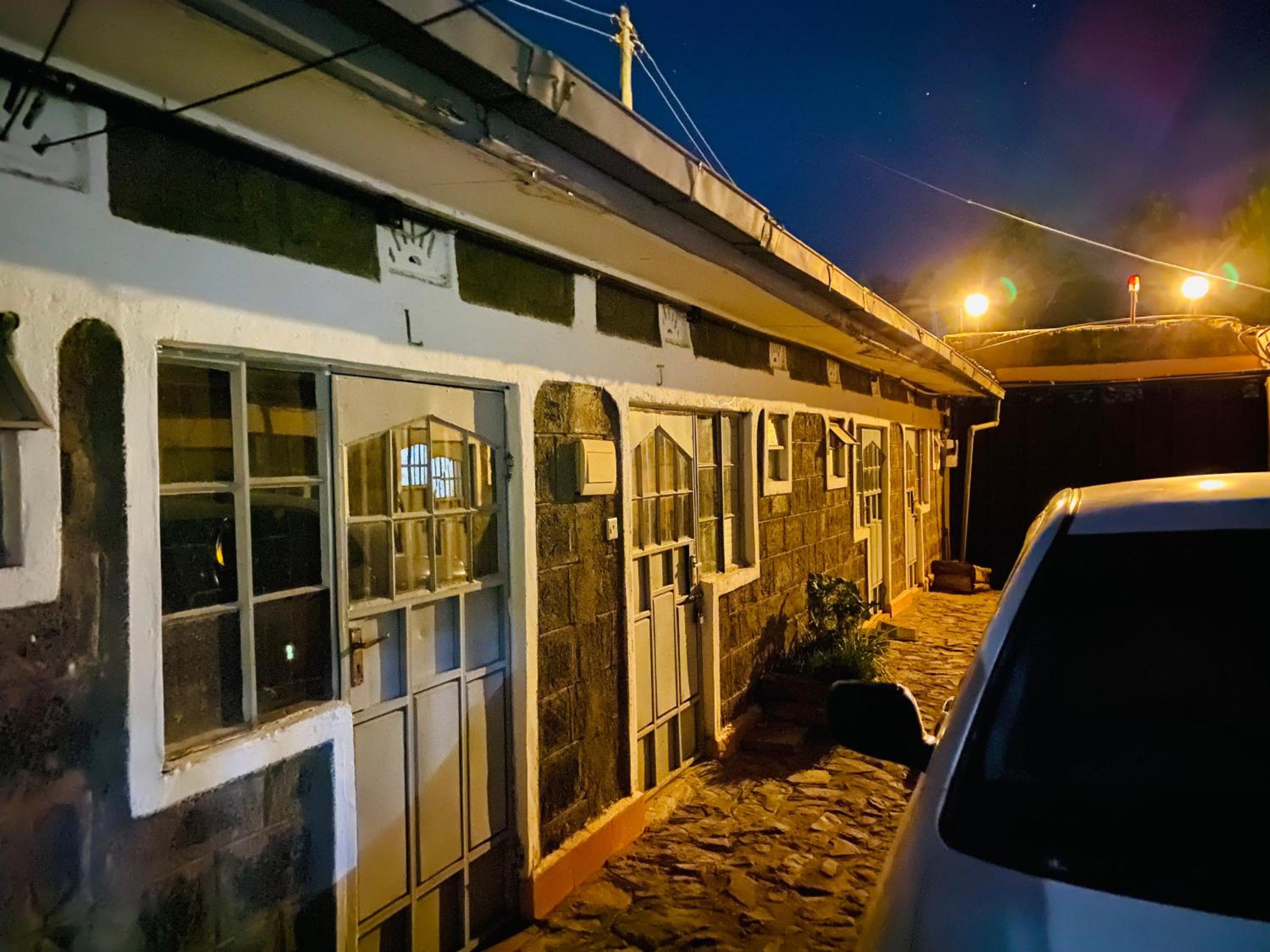 Perfect Travel-Stop Room 3Km From Nanyuki Town - Charell View view 5