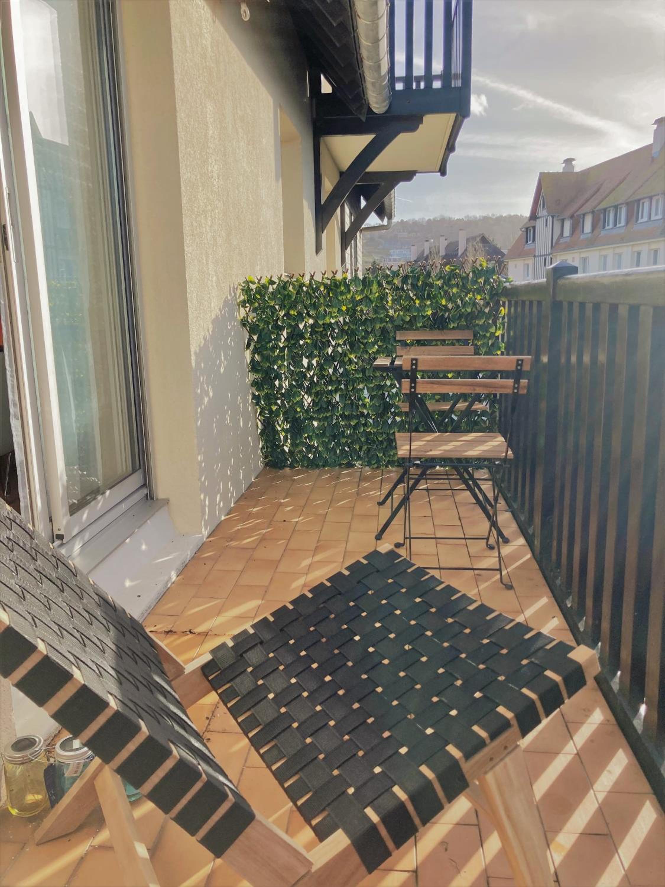 Studio proche plage balcon et parking