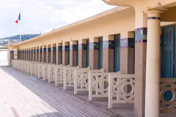 Studio proche plage balcon et parking