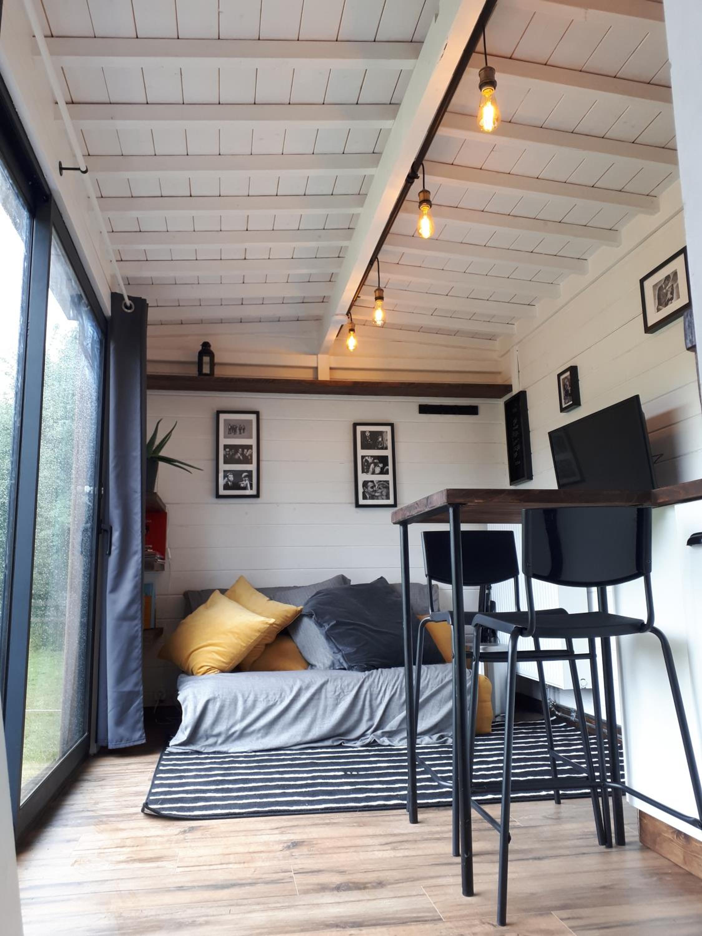 Tiny house, sauna hot tub Gesves Namur Ardennes