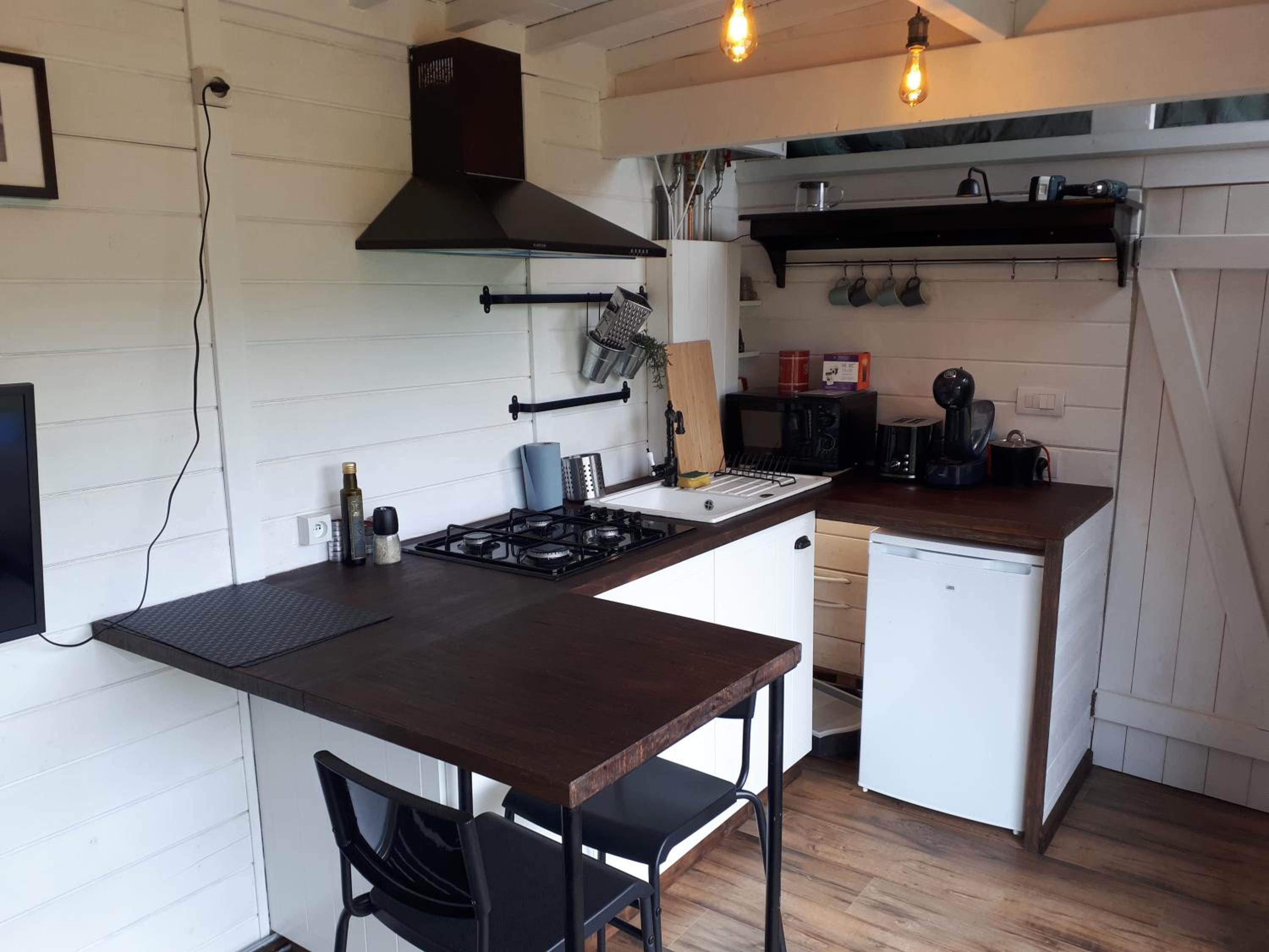 Tiny house, sauna hot tub Gesves Namur Ardennes