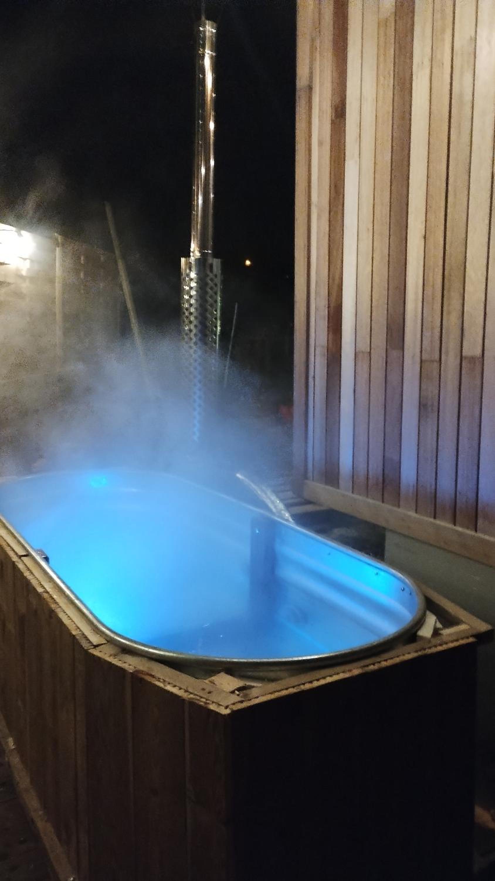 Tiny house, sauna hot tub Gesves Namur Ardennes
