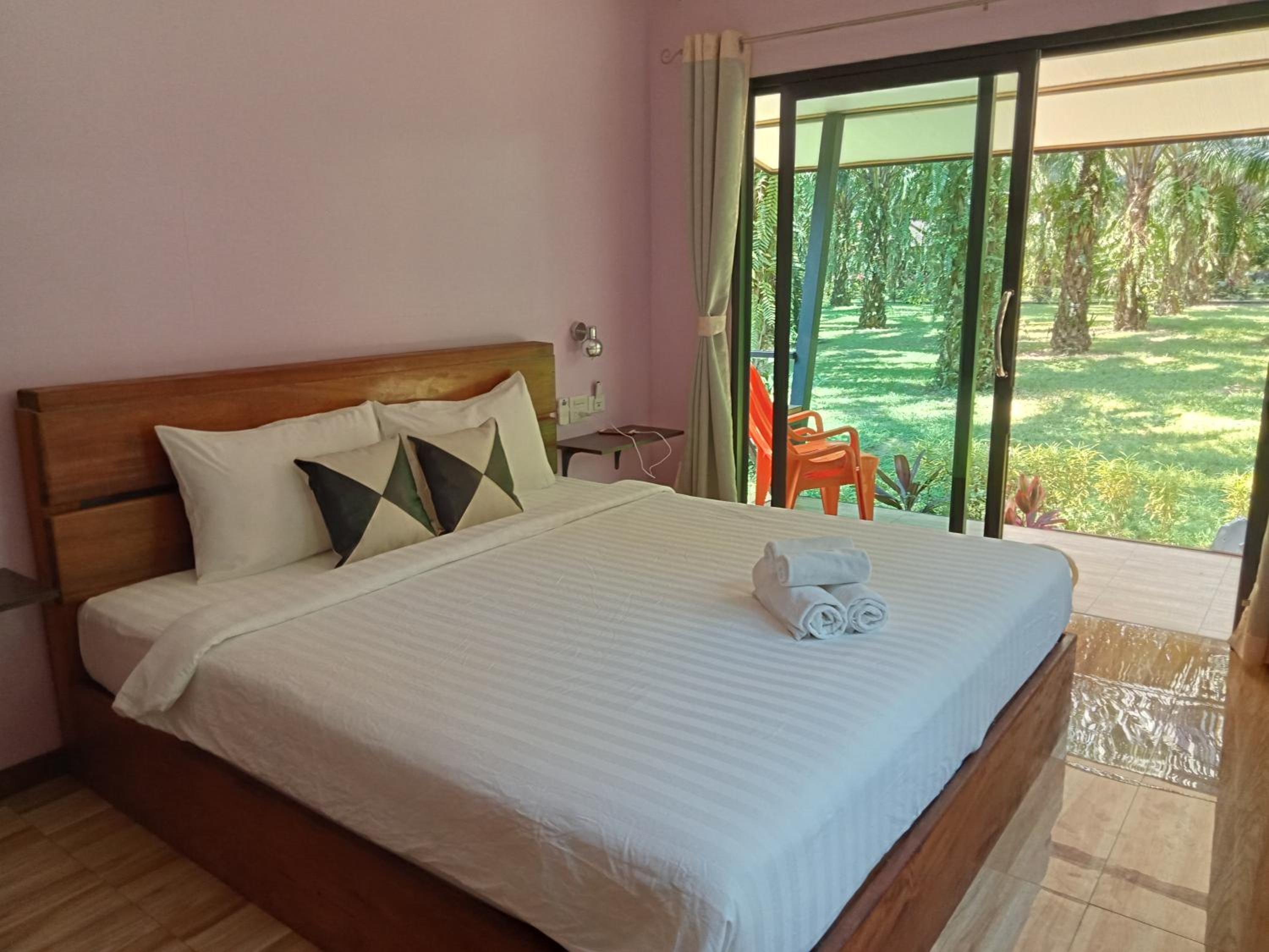 Khao Sok Palm Garden Resort
