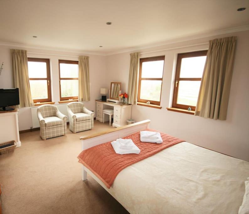 Ardmore luxury self catering cottage view 4