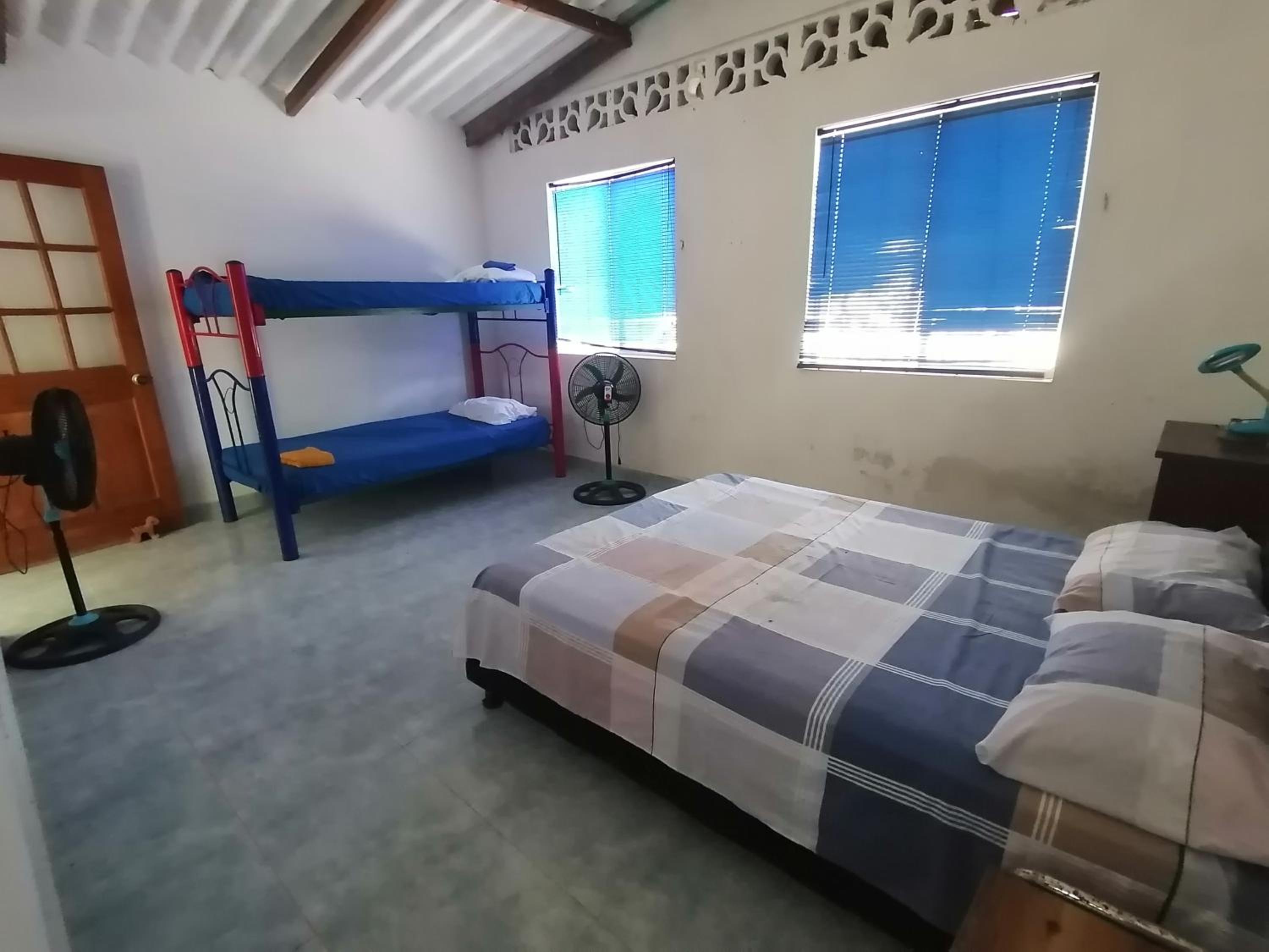 Galerazambahostal
