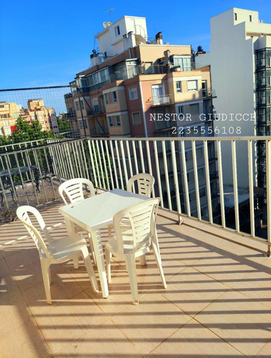 Alsina 2300 Depto 2 ambientes con terraza propia