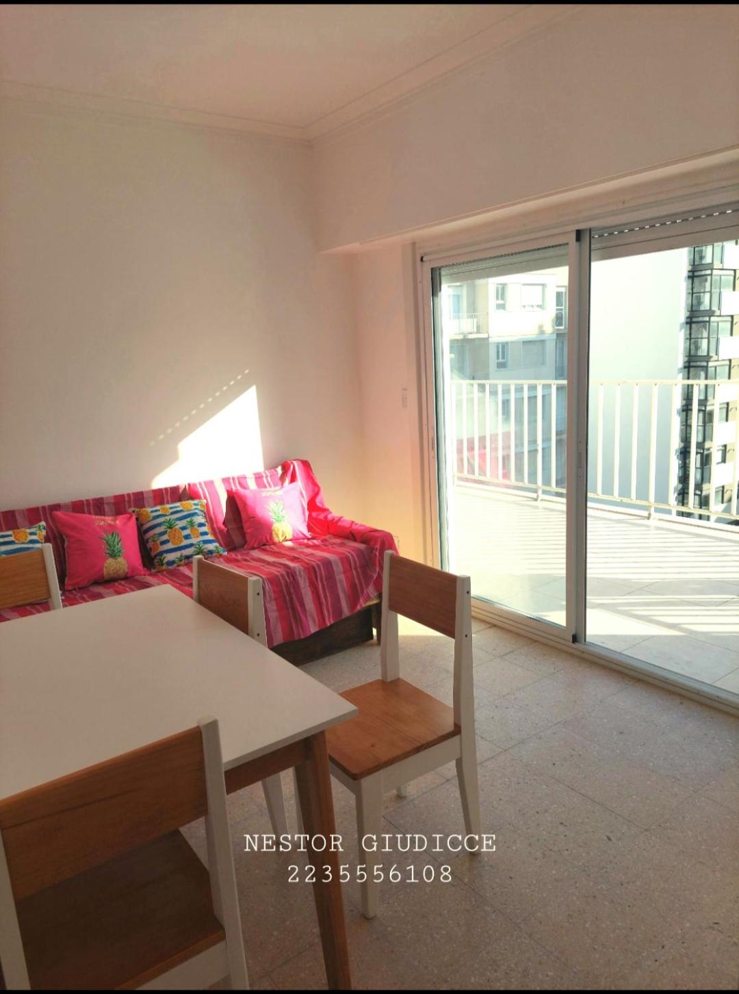 Alsina 2300 Depto 2 ambientes con terraza propia