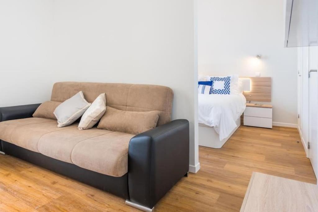 Modern and cozy Apartment view 3