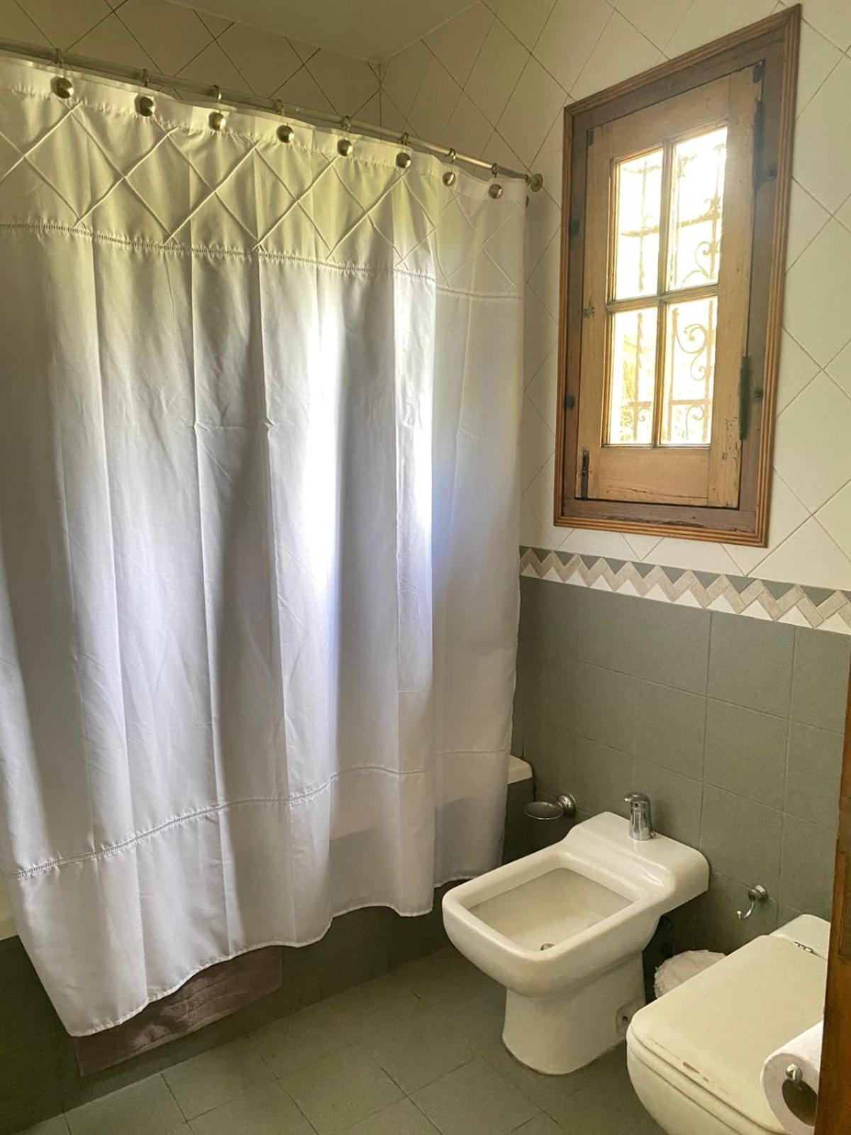 Casa amplia y comoda en exclusiva zona de Chacras de Coria