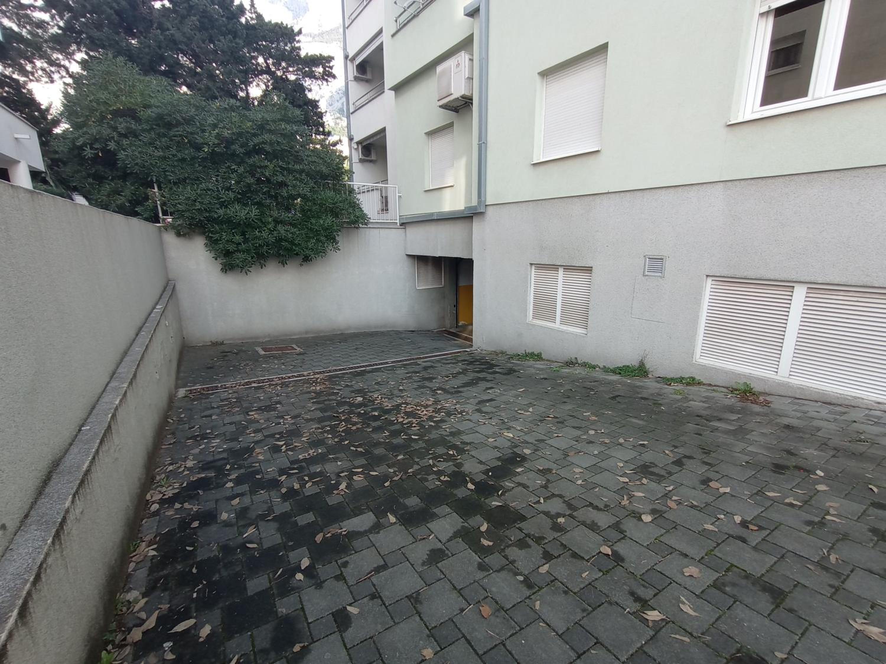 Apartman Adria with underground parking