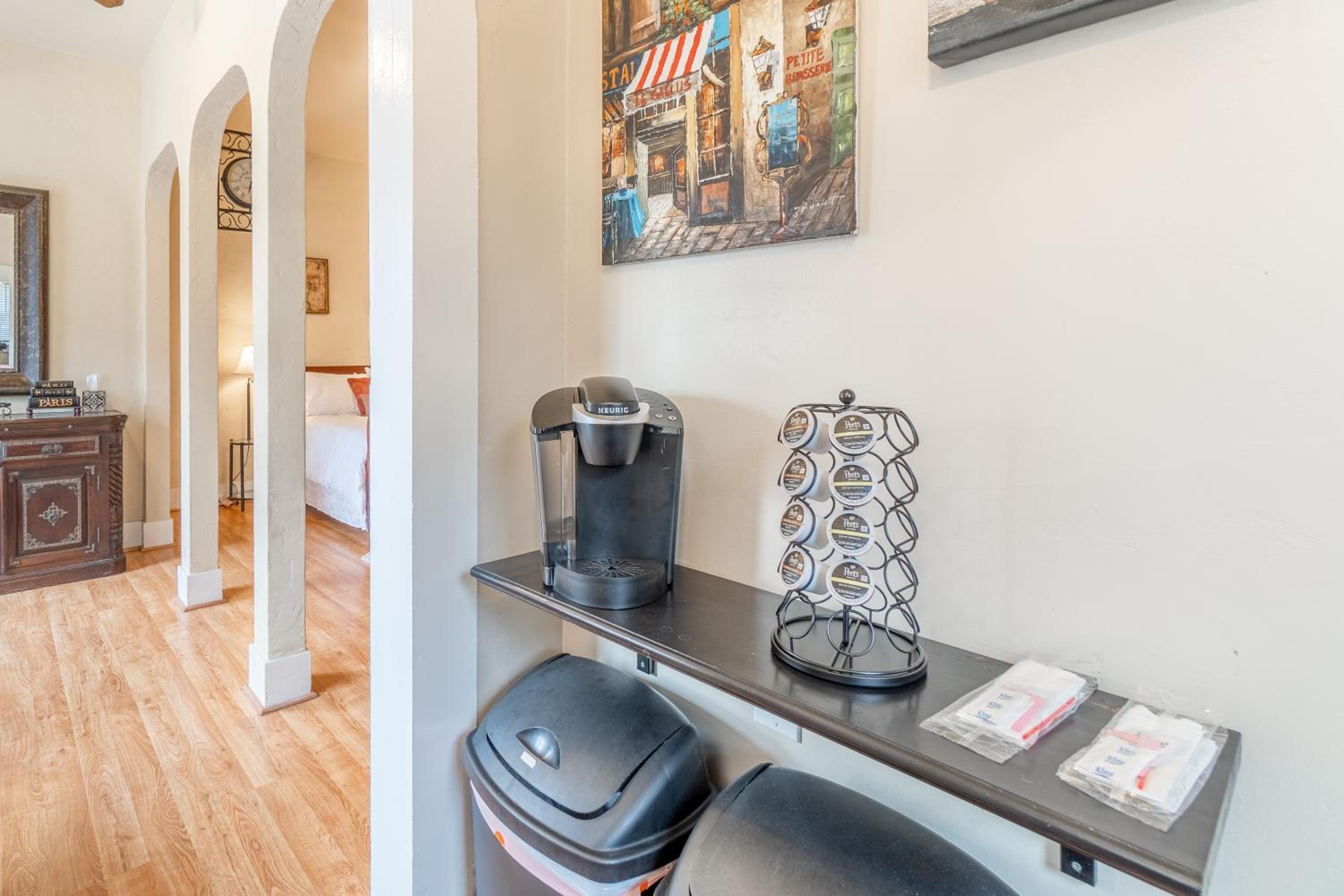 Reno Vacations - Rustic Studio walking distance to Downtown - Property Image 13