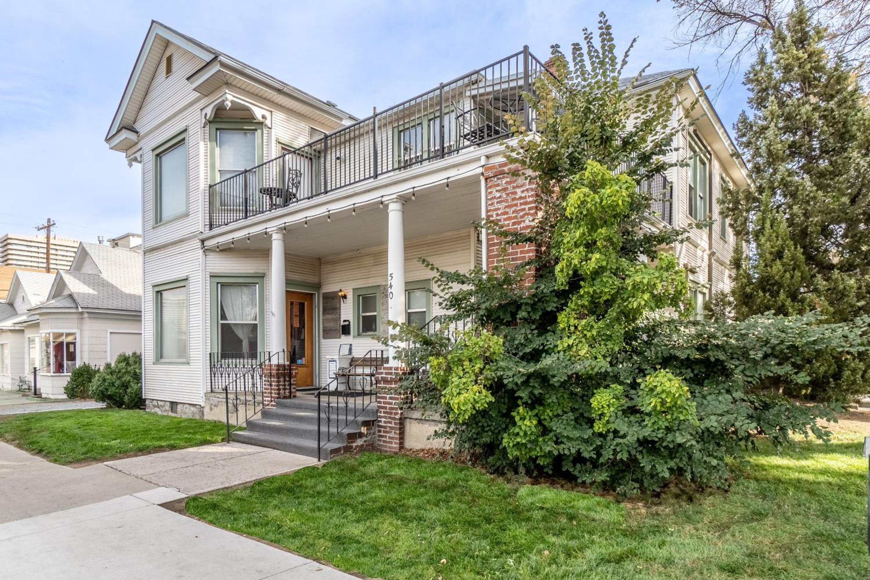 Reno Vacations - Rustic Studio walking distance to Downtown - Property Image 3