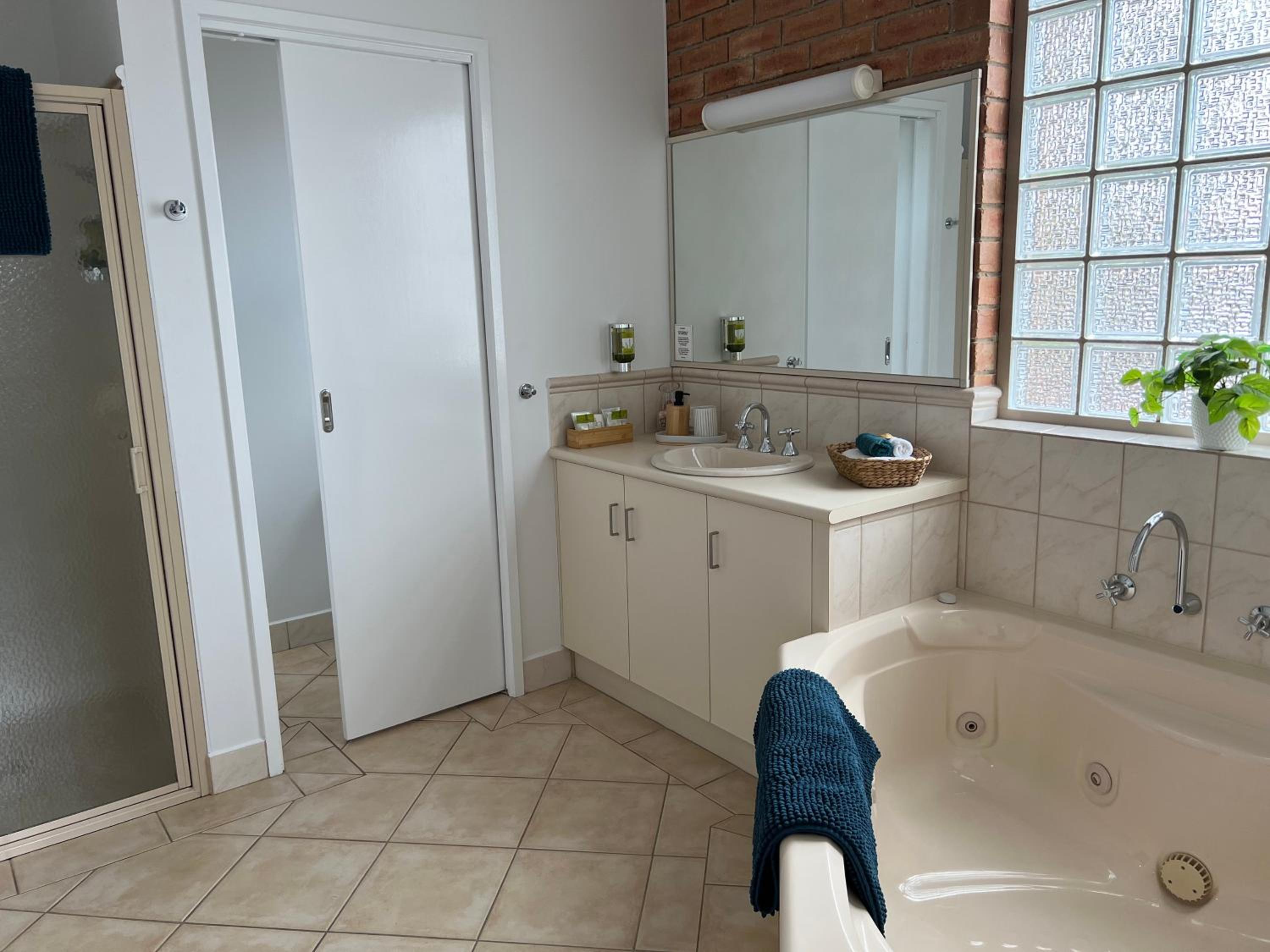 Coastal Waters Motor Inn - Property Image 85