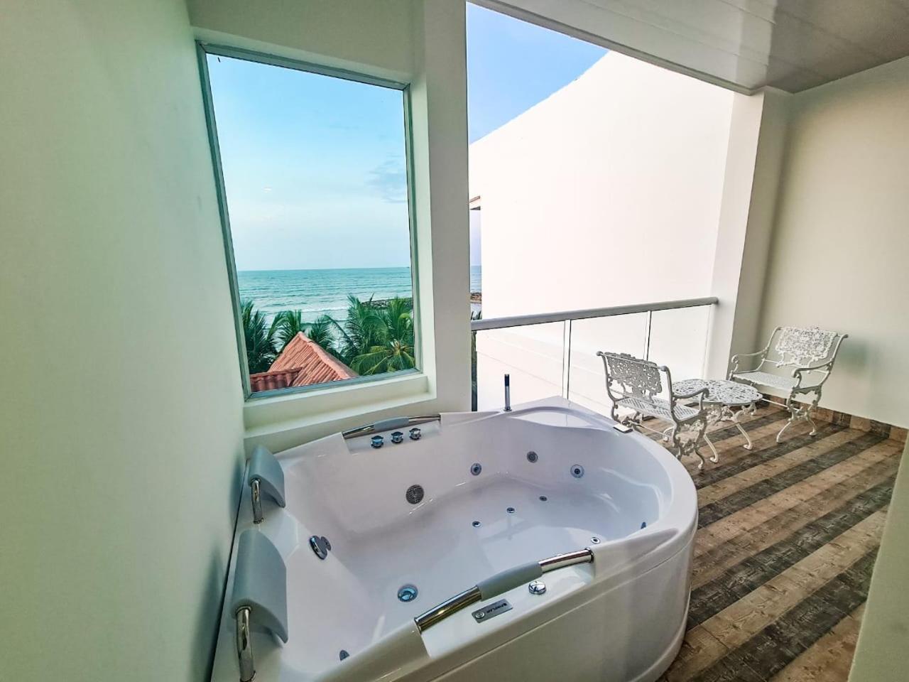 Jacuzzi
