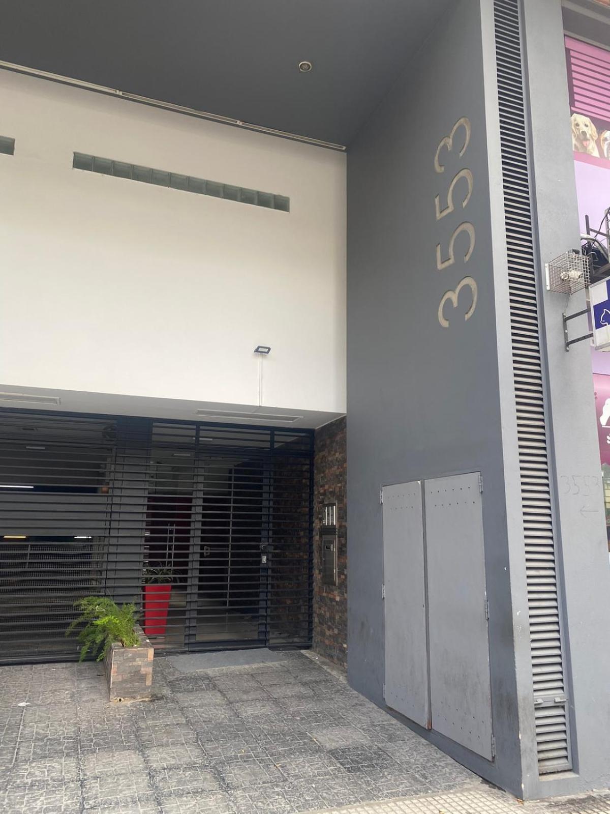 Avenida Corrientes y Billinghurst a metros de Abasto Shopping