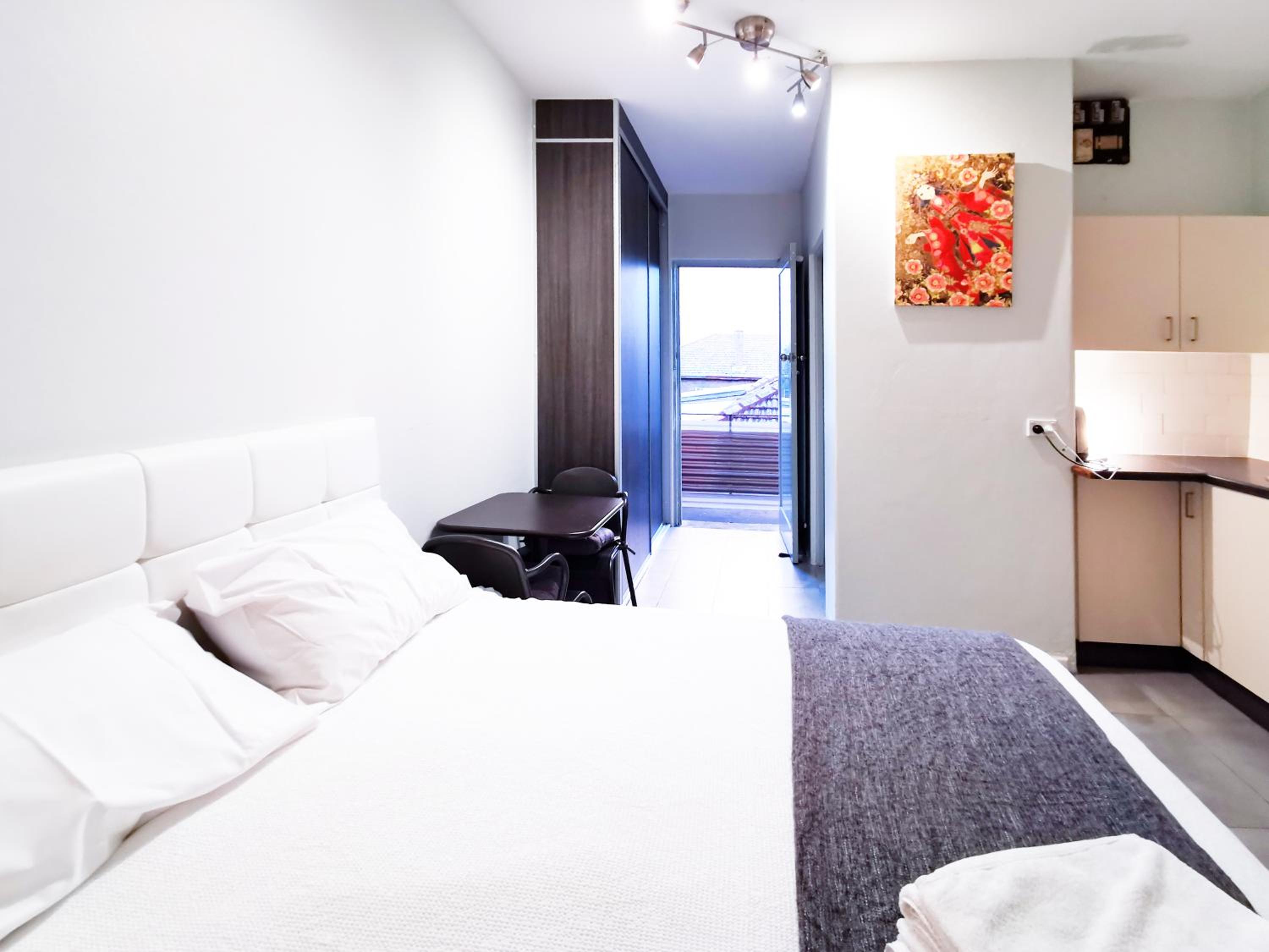 Burwood Cozy Studios