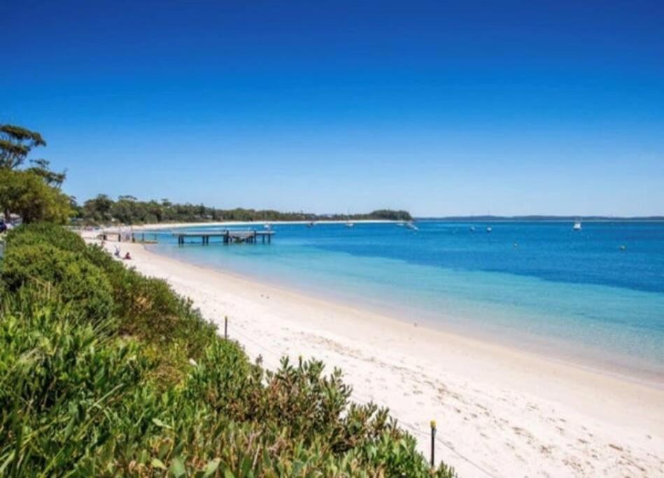 Sparkling water views over Shoal Bay beach