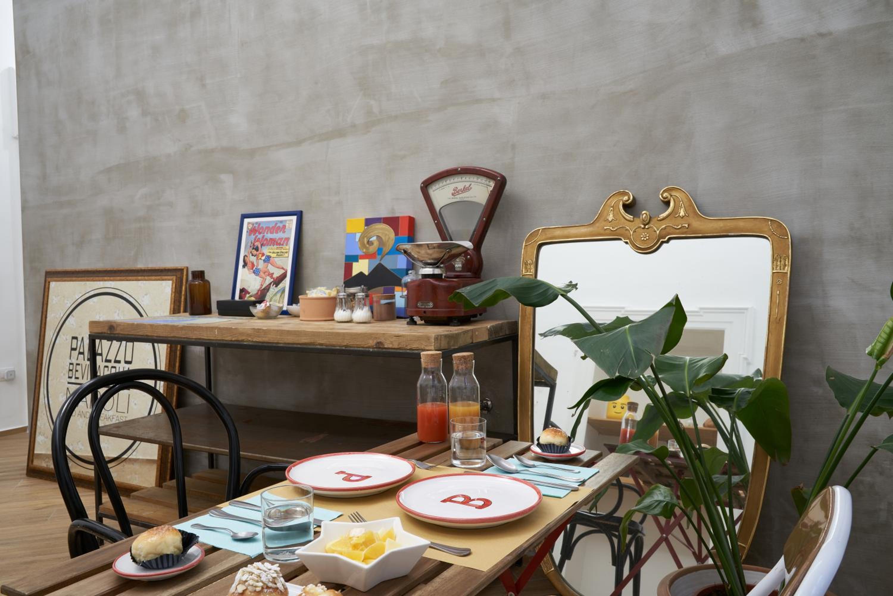 Palazzo Bevilacqua Napoli B&B