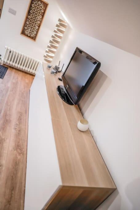 The Loft Apartment @ Lower Coombe Royal view 4