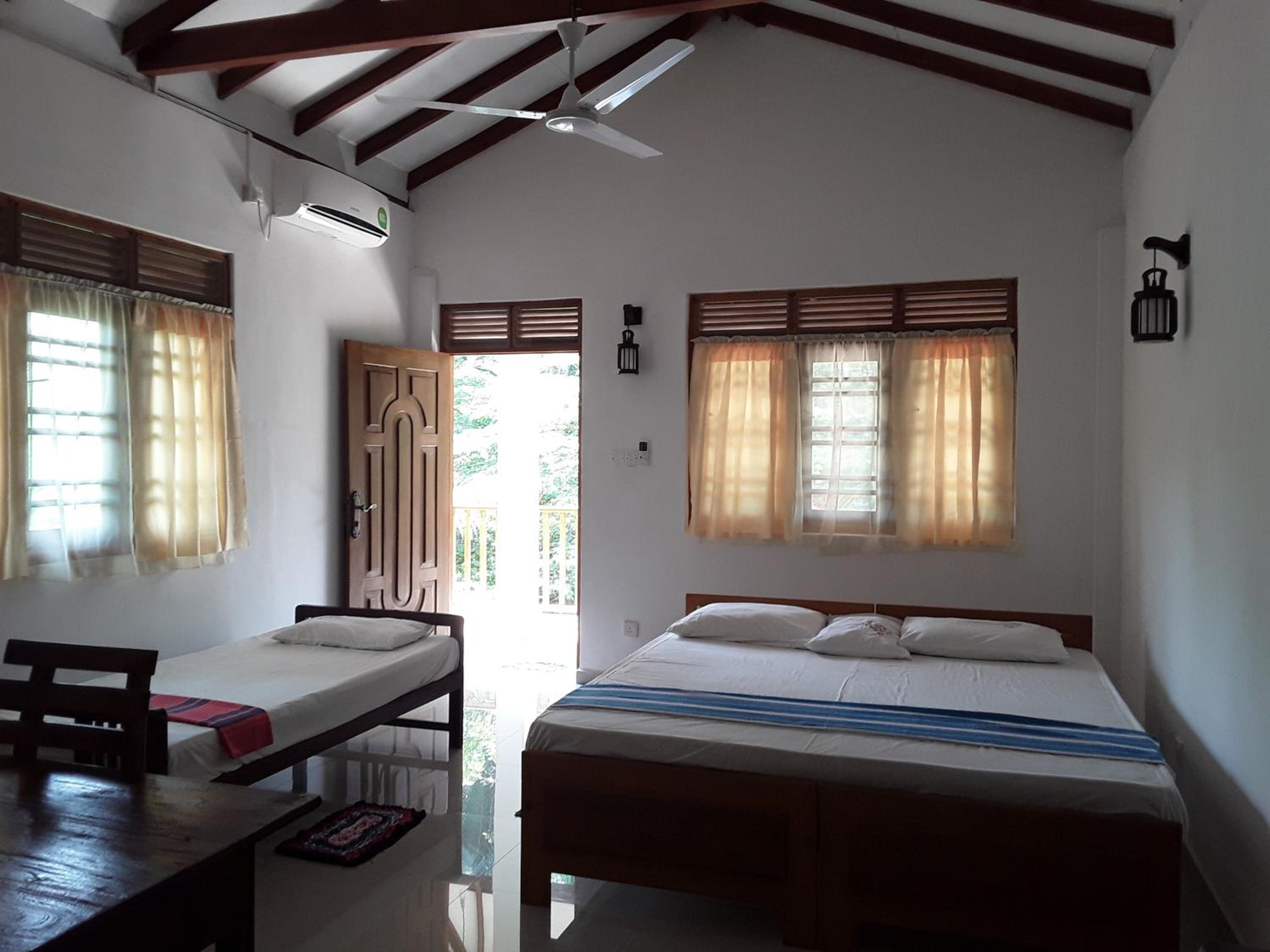 The Bamboo Leaf Apartment
