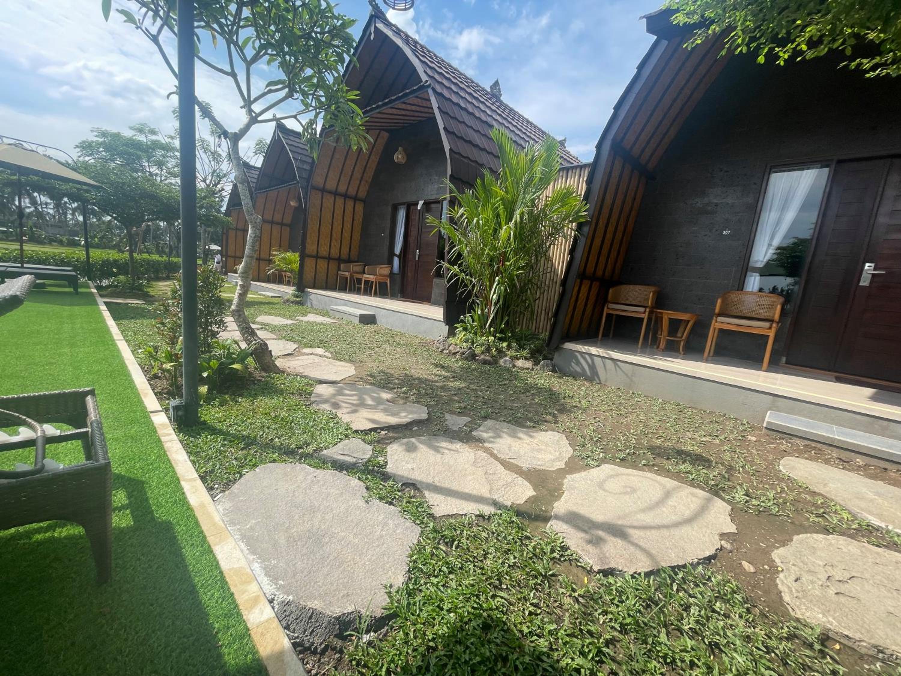 Adil Villa & Resort