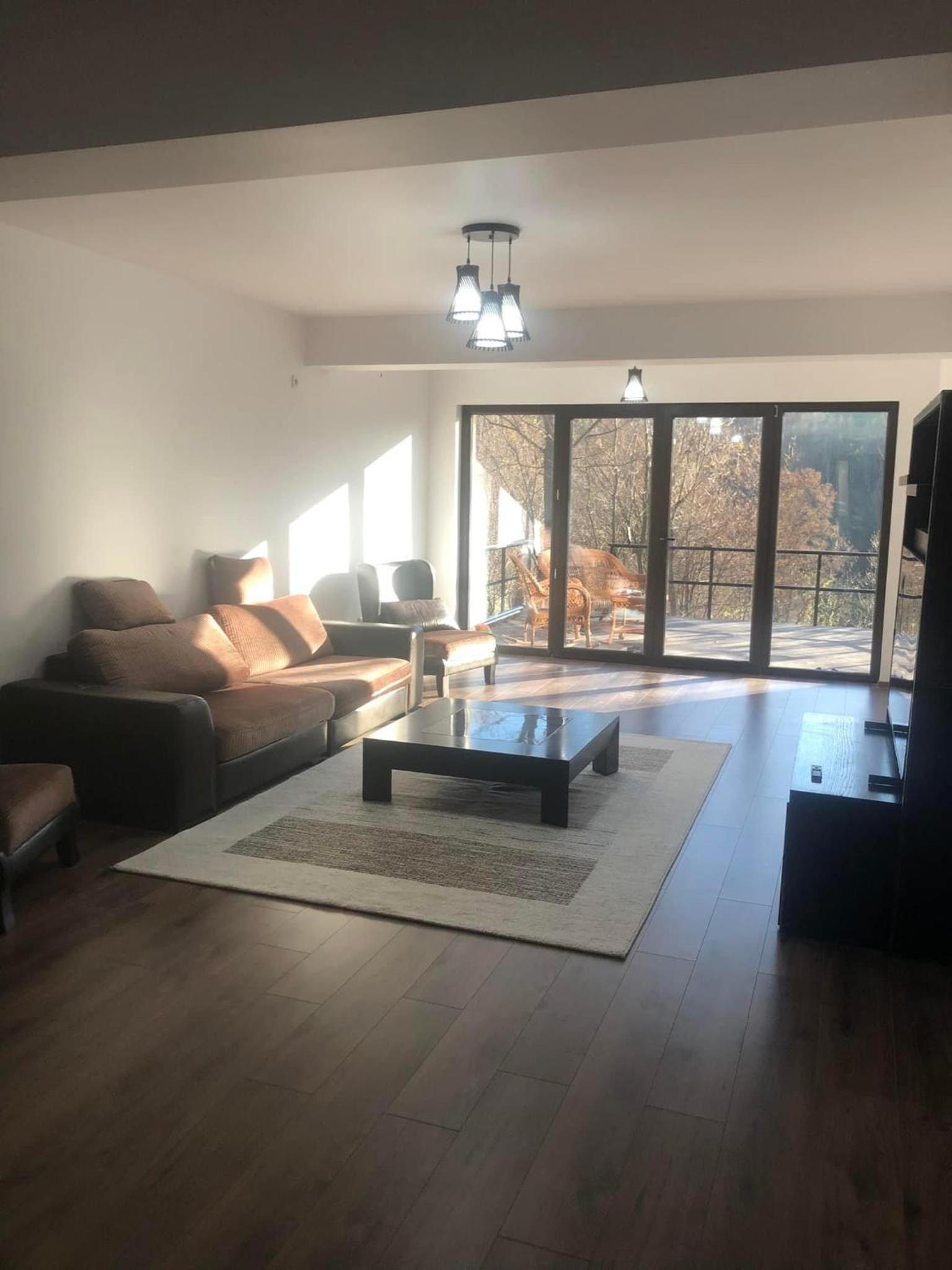 Forest House Doftana