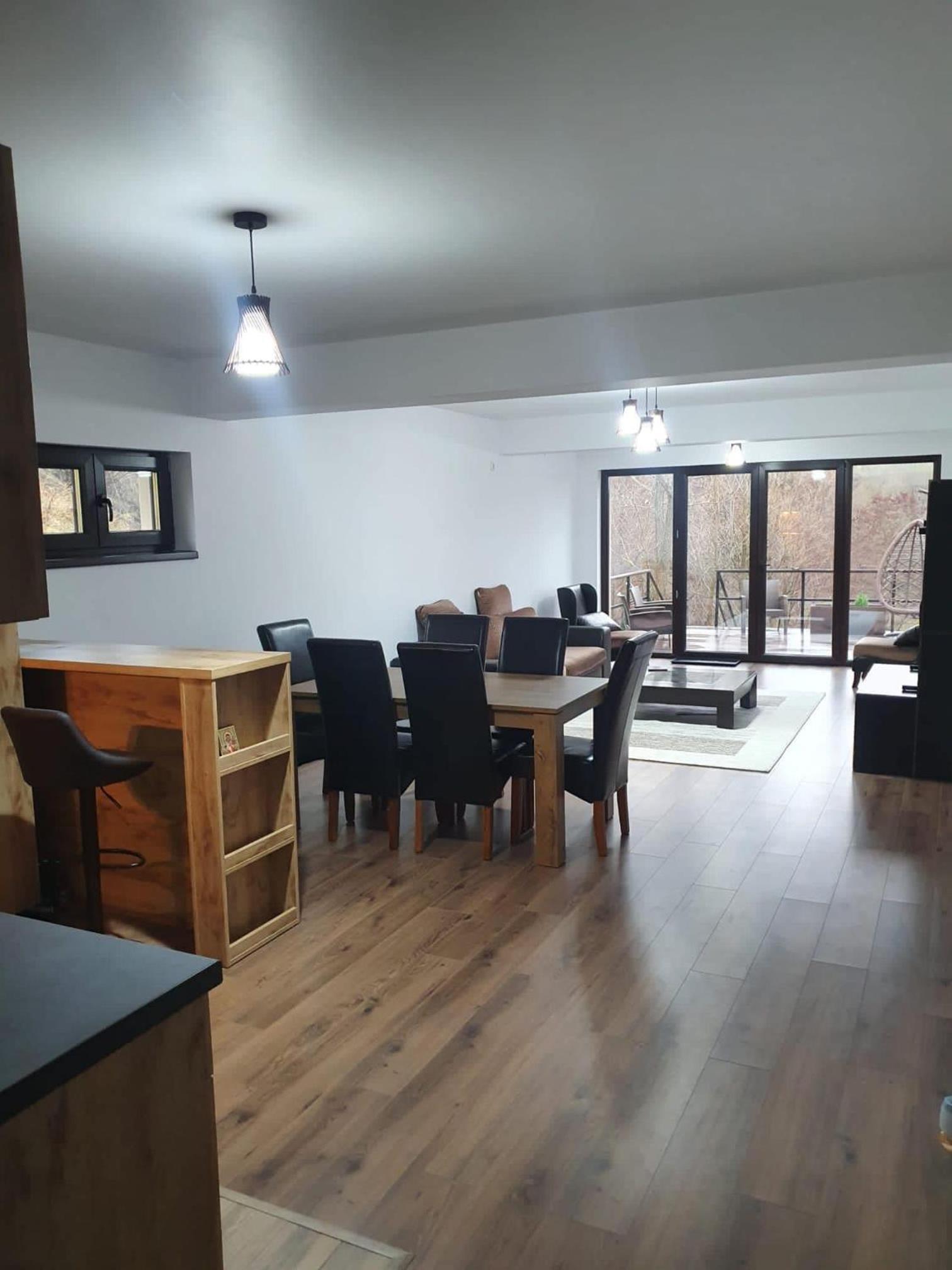 Forest House Doftana
