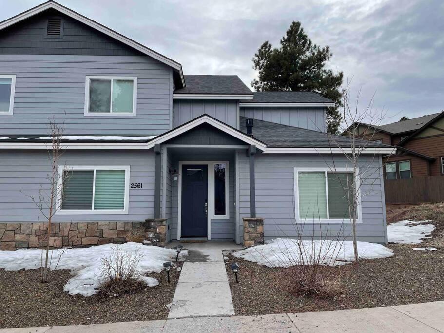 Hotel Family friendly 4-bdrm 3.5 bath w guest suite - Image 1