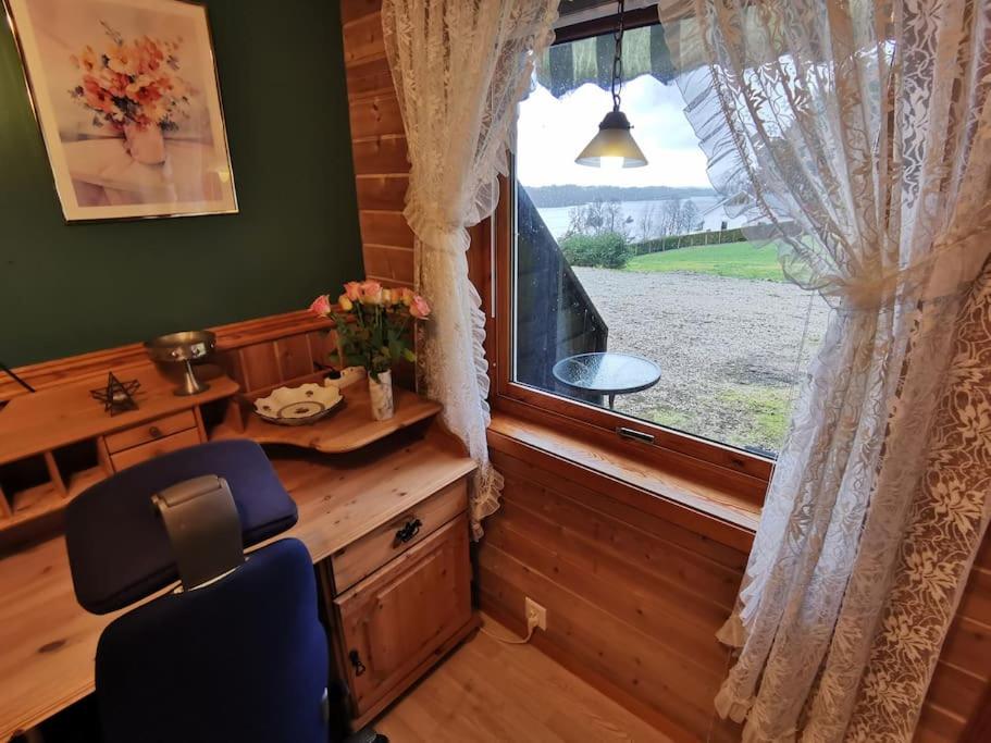 Small Basement Apartment Private Entrance Nice View view 4