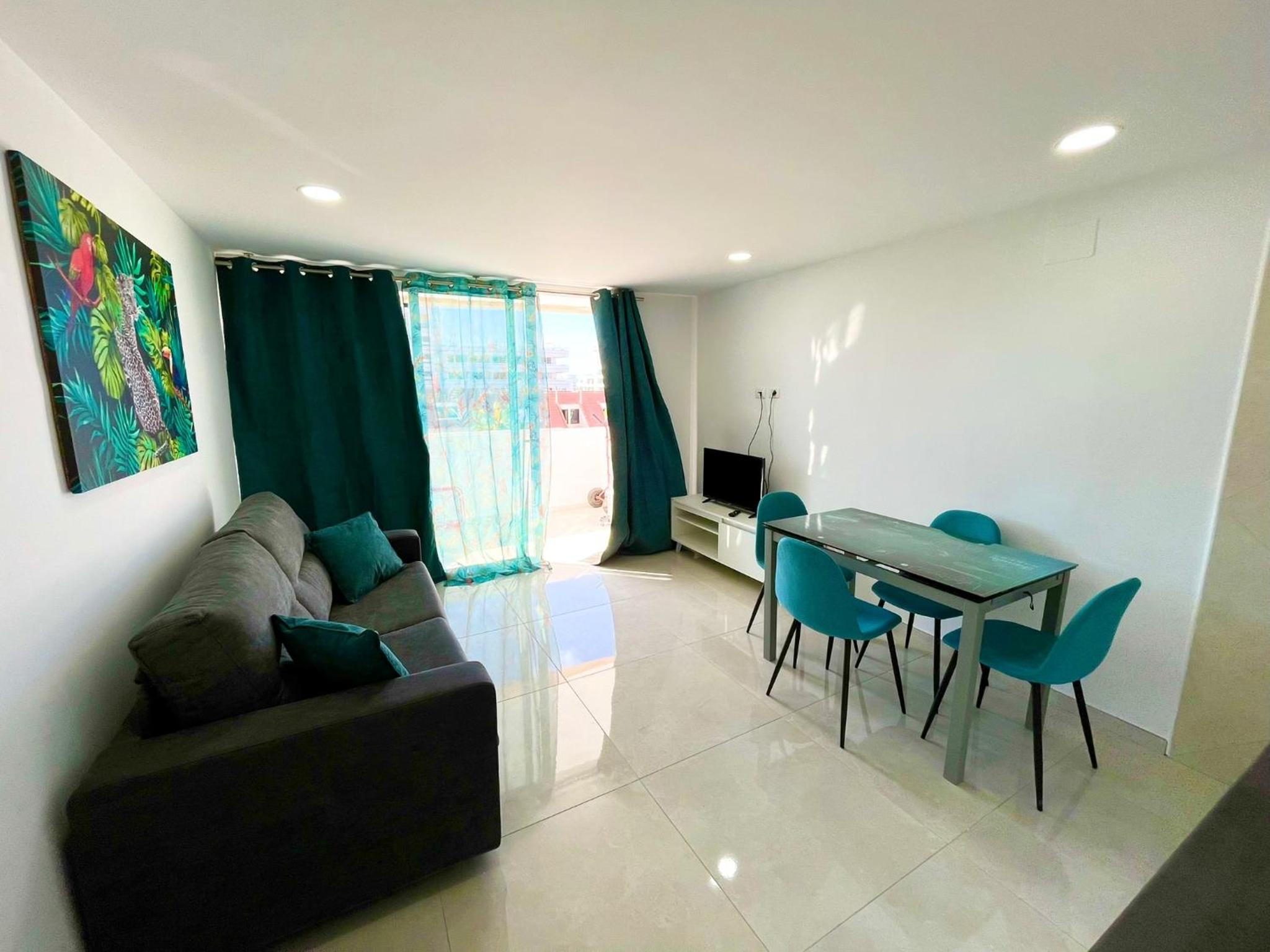 playa honda cozy apartament