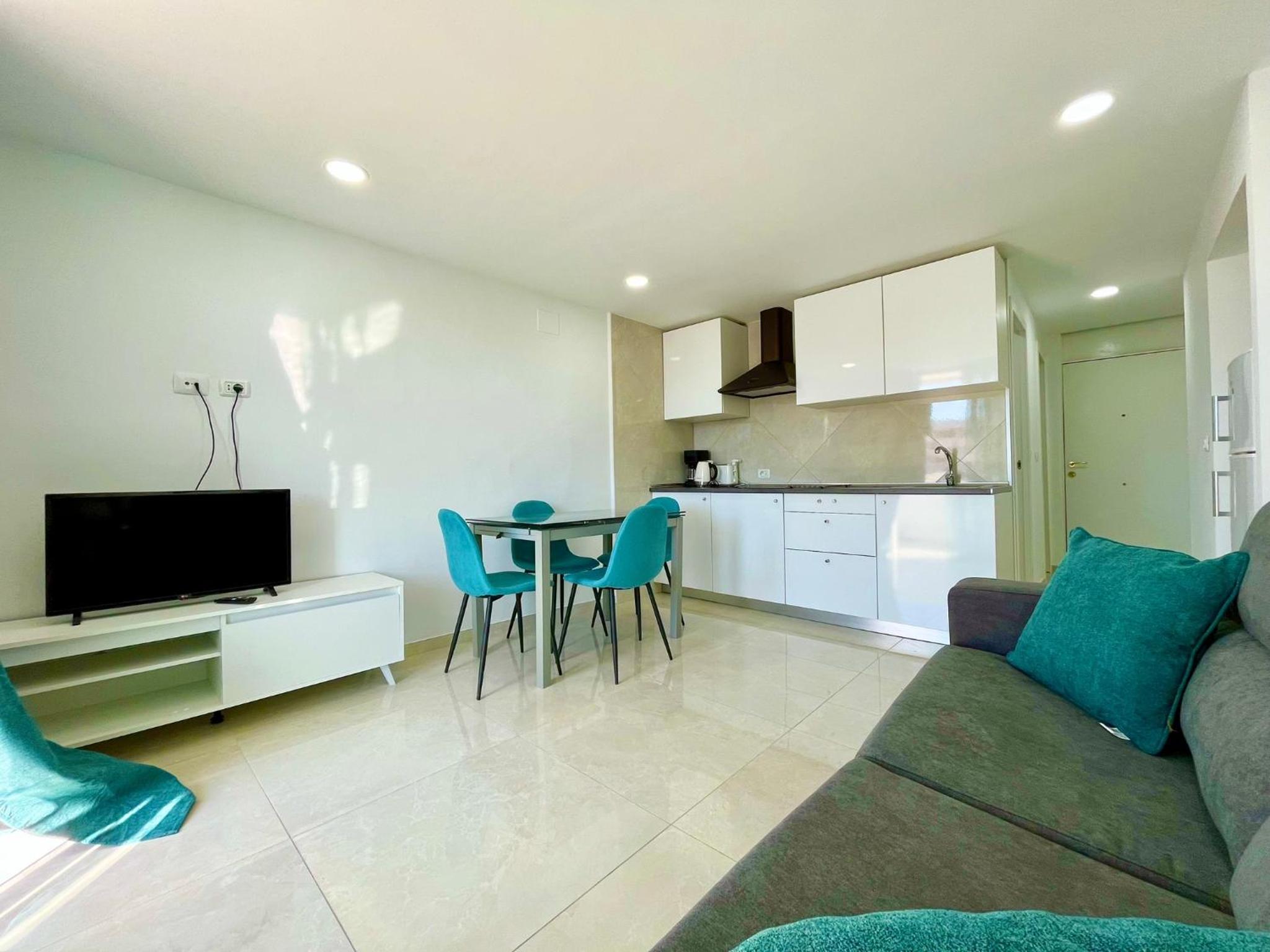 playa honda cozy apartament