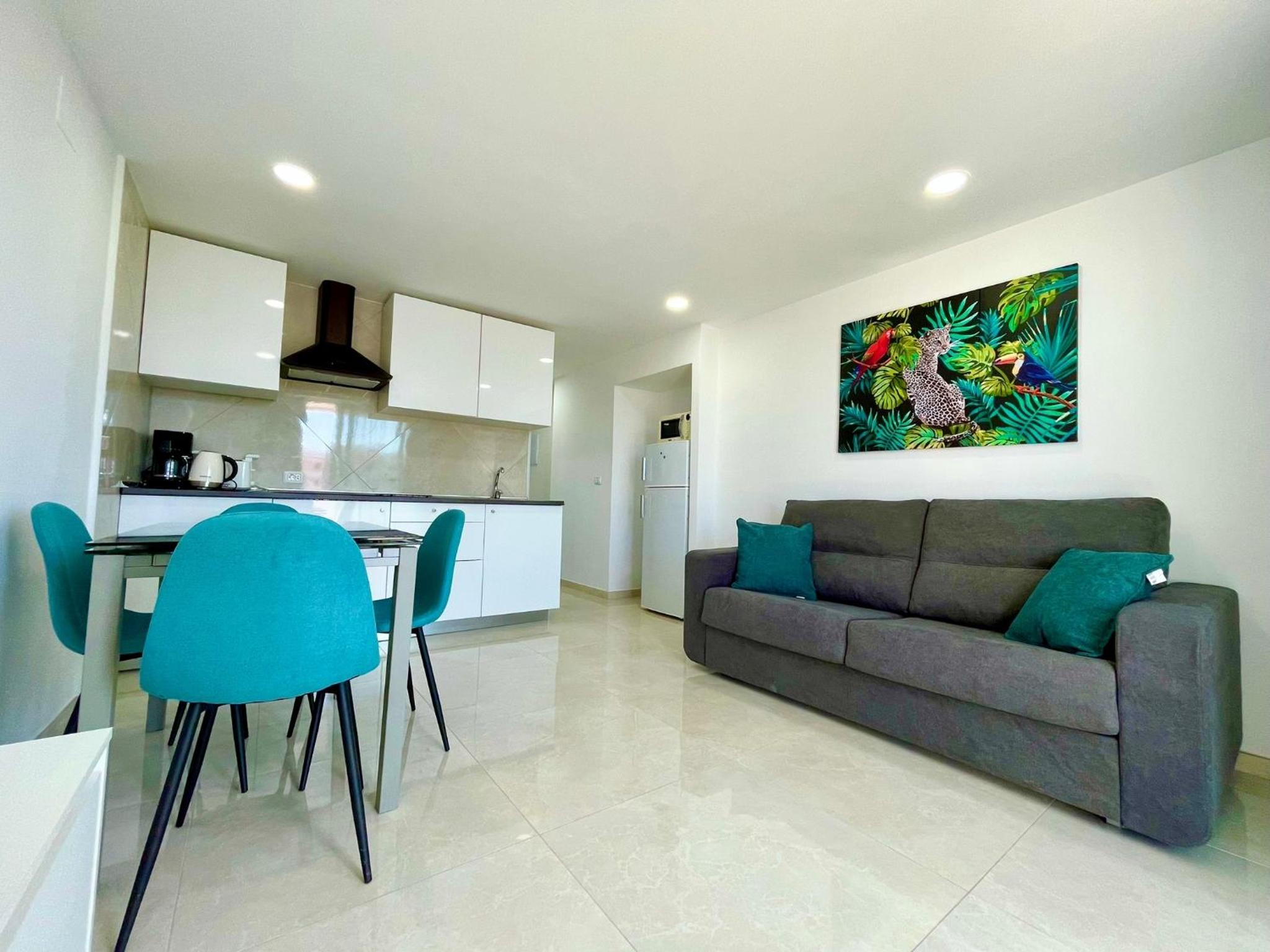 playa honda cozy apartament