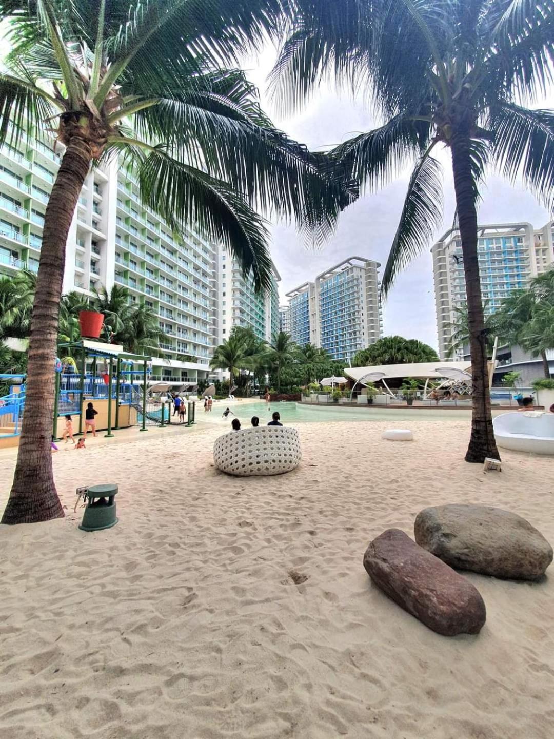 Azure Urban Resort Residences Staycation By RobbyP