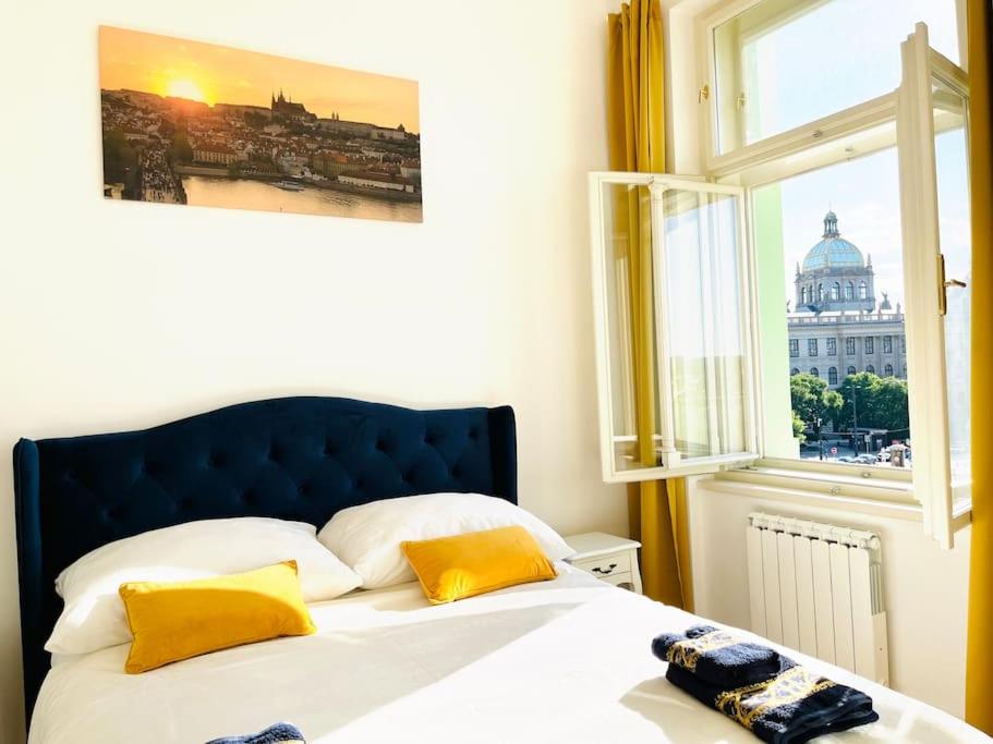 Royal Historical Apartment in Prague center