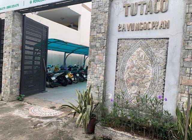 Tutaco Double Room with airy & spacious balcony