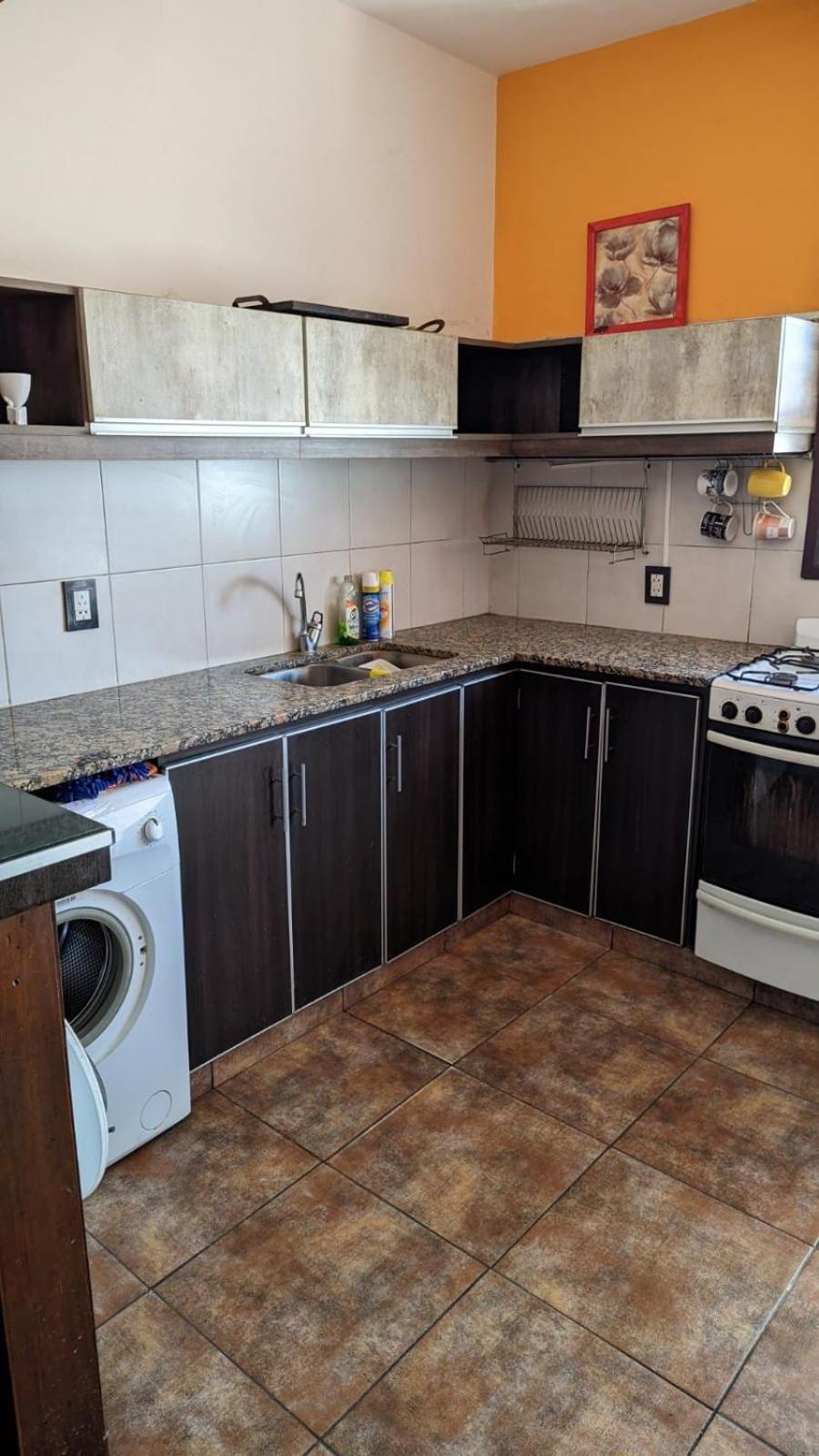 Chalet en primer piso, garage doble, macrocentro